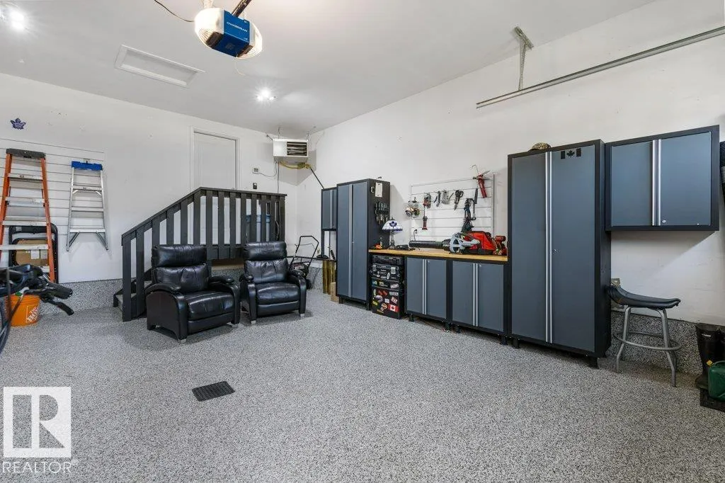 29 NEWGATE Way