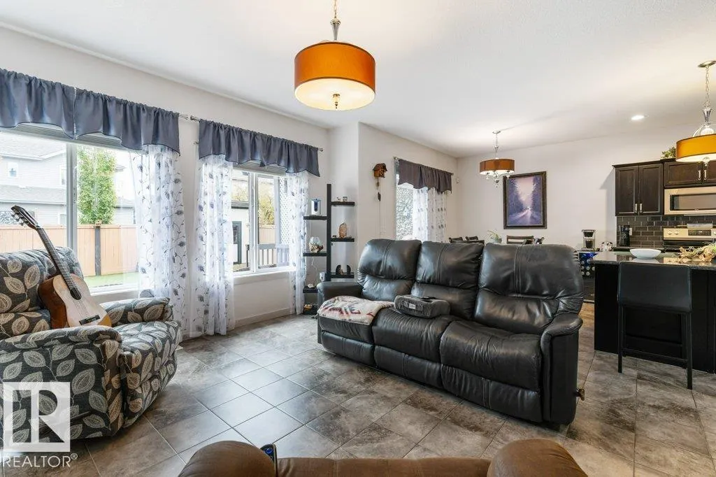 29 NEWGATE Way