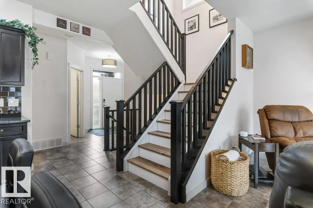 29 NEWGATE Way