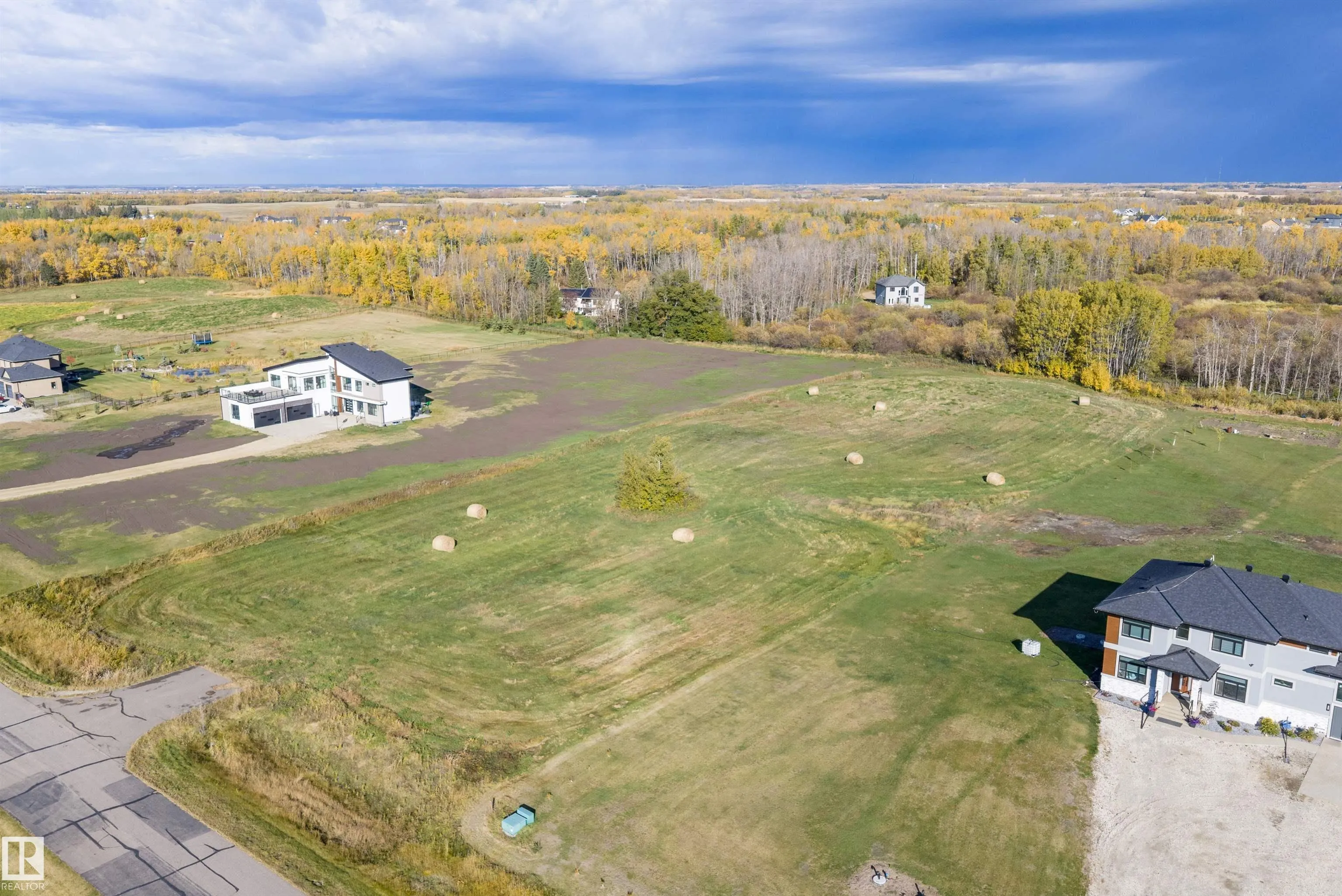 440 50450 Range Road 234