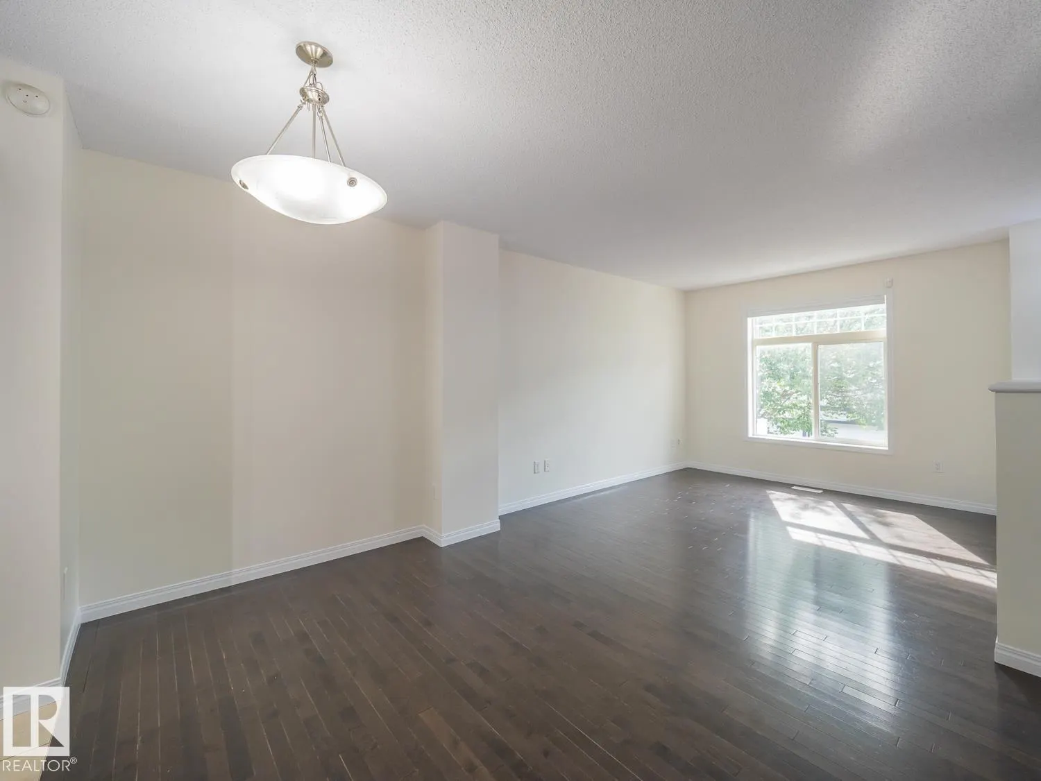 465 Hemingway Road