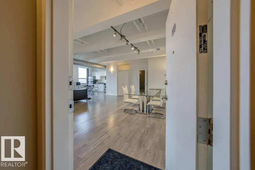 10105 109 Street