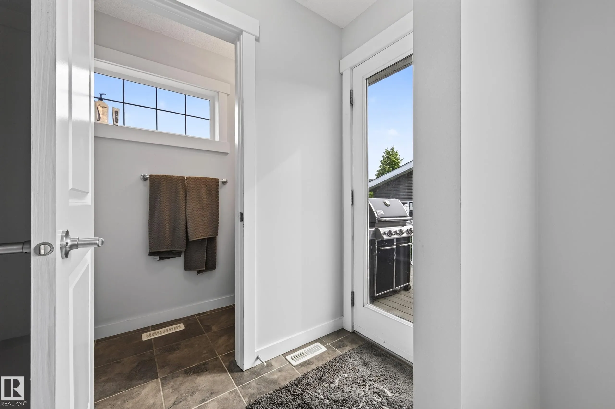 1007 162 Street