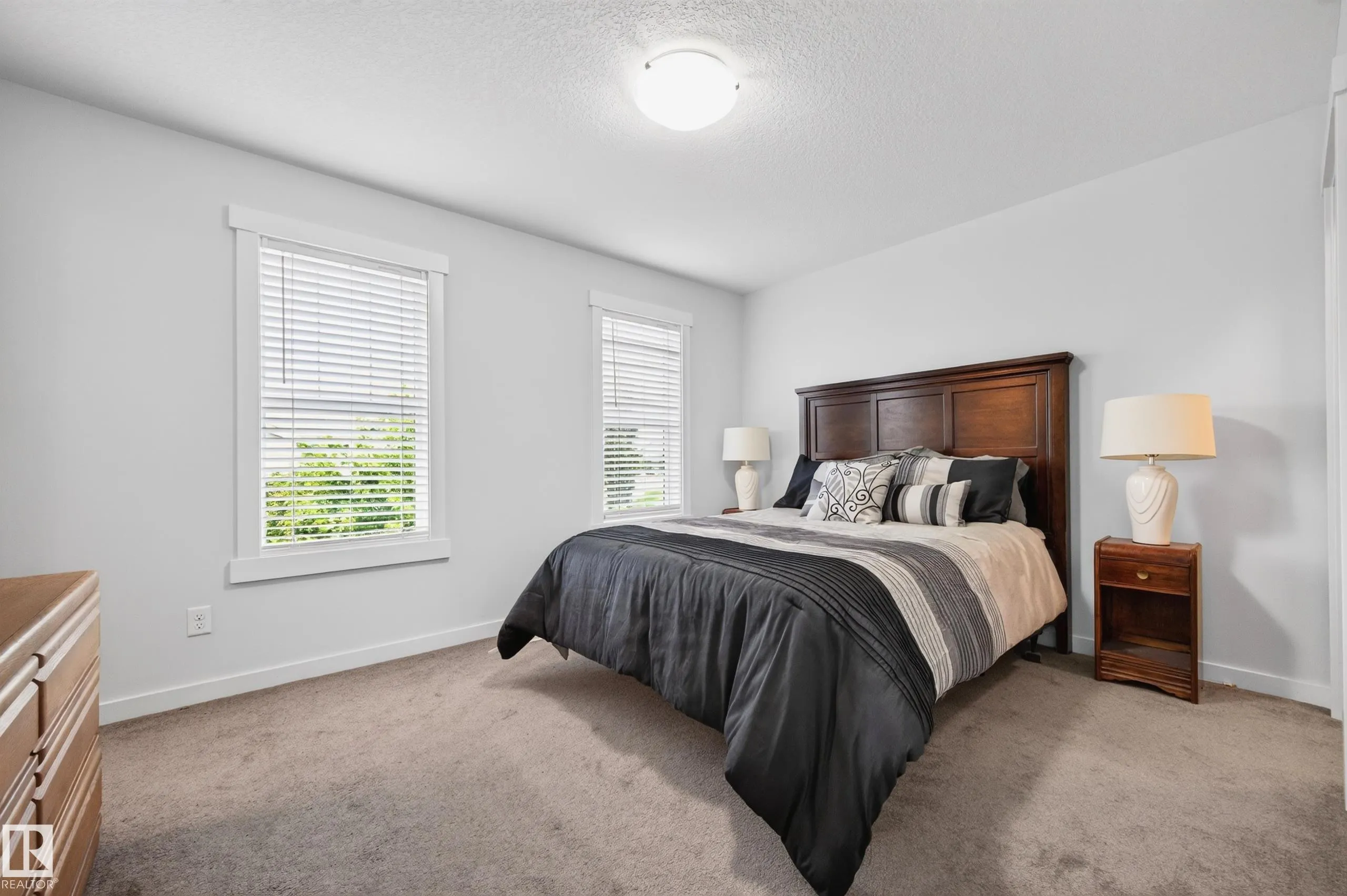 1007 162 Street
