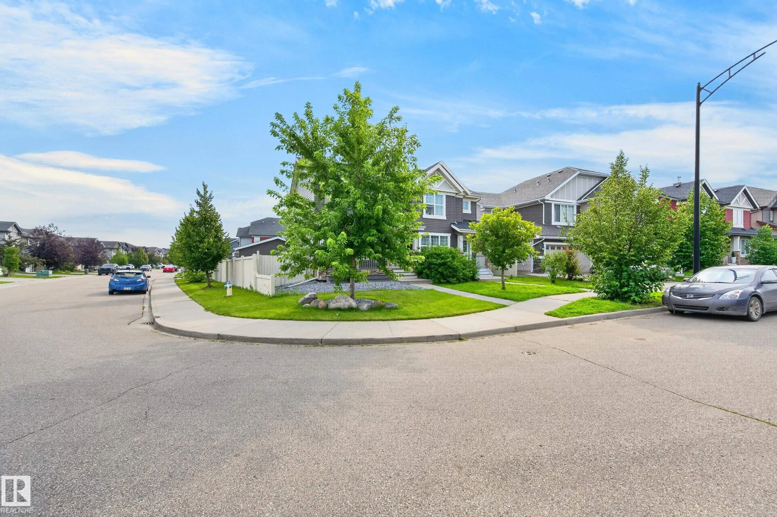 1007 162 Street