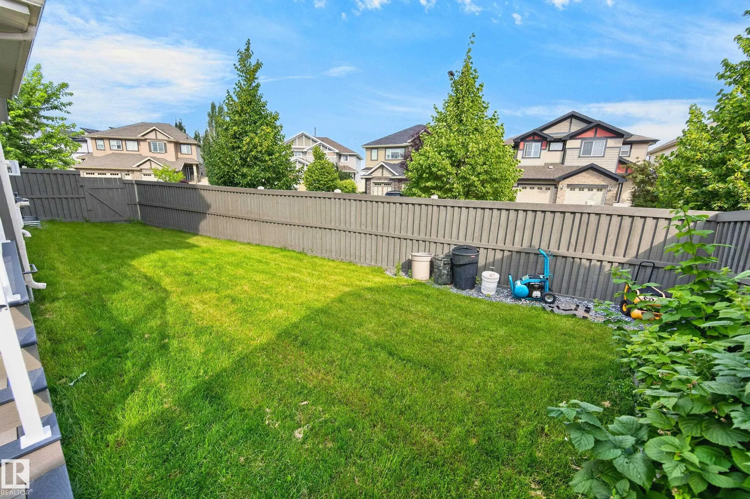 1007 162 Street