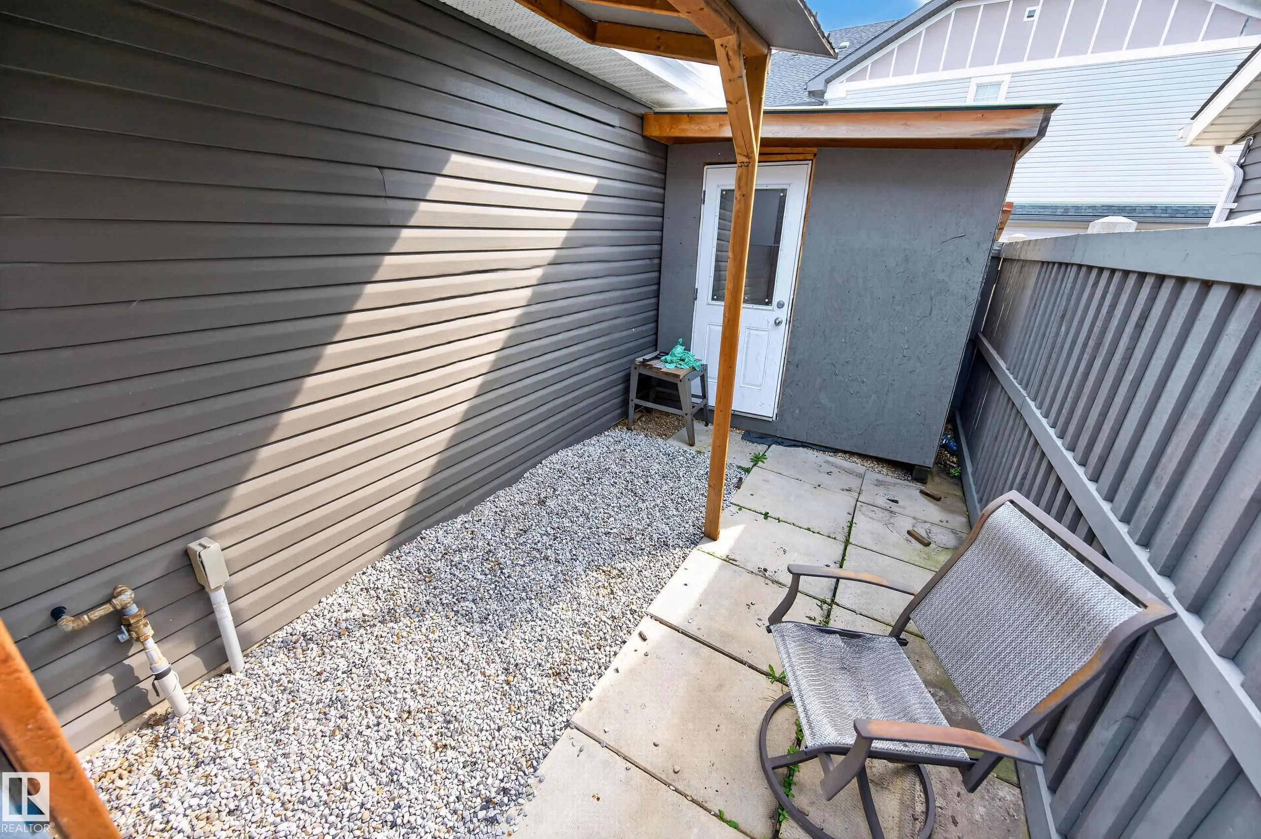 1007 162 Street