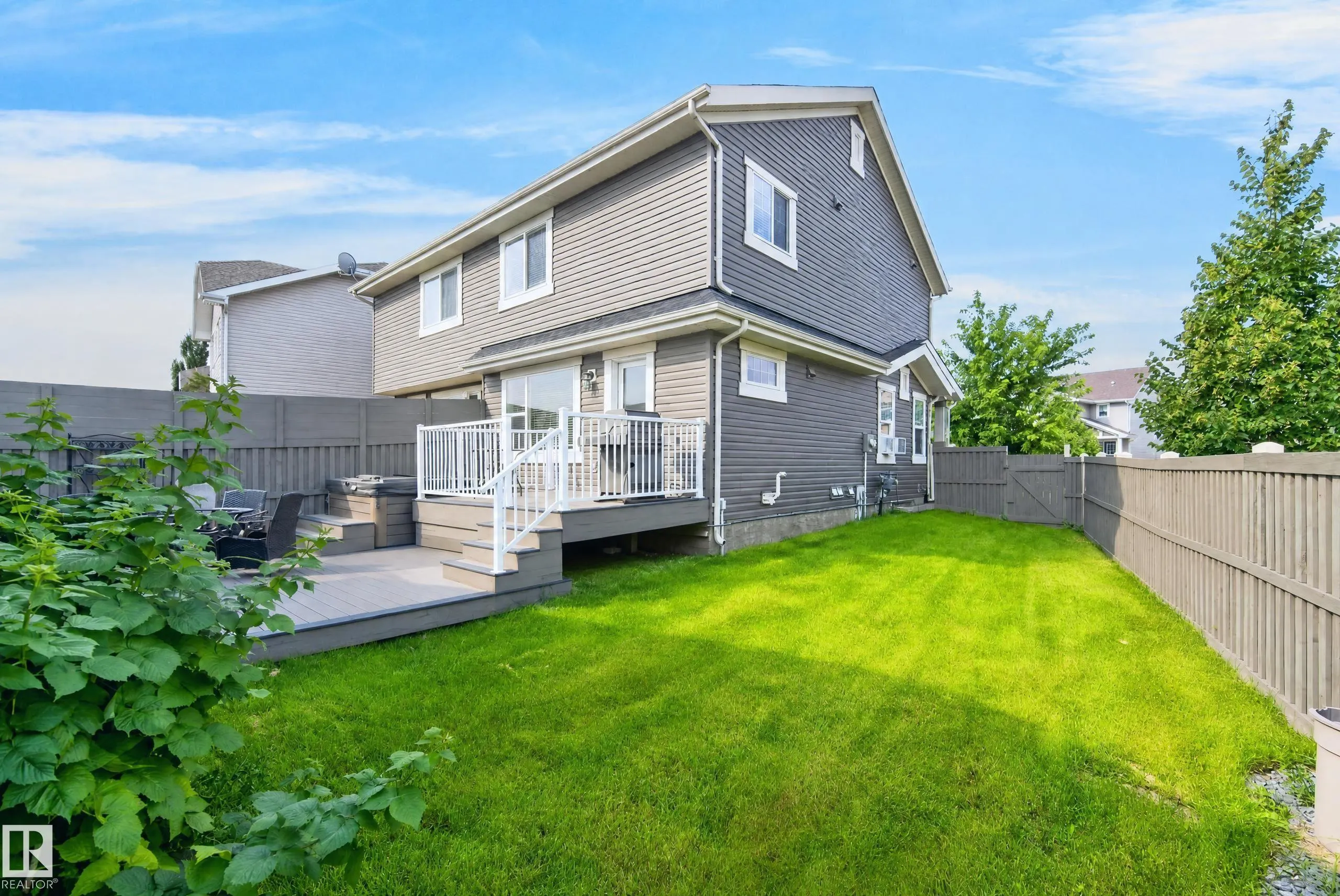 1007 162 Street