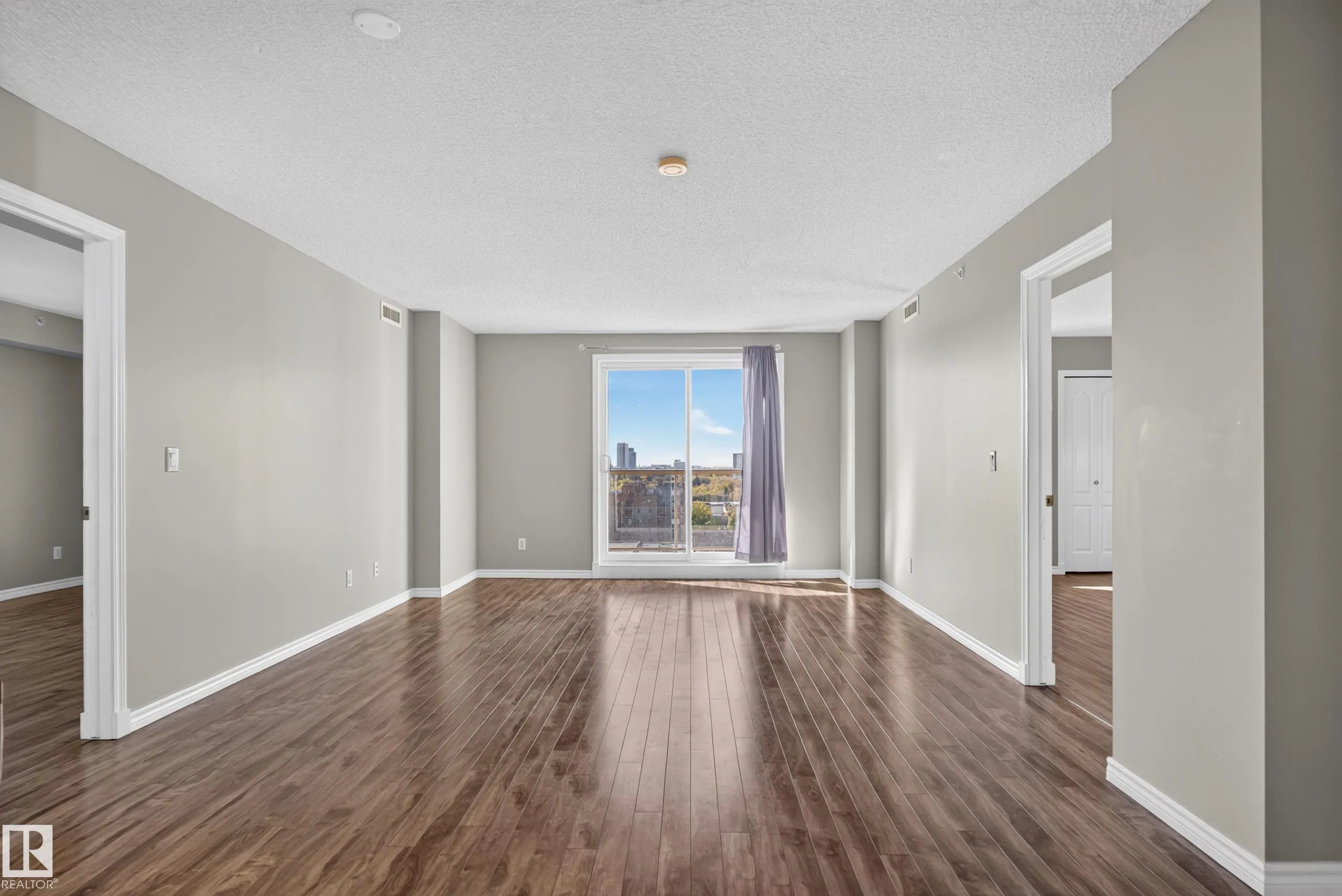 10909 103 Avenue