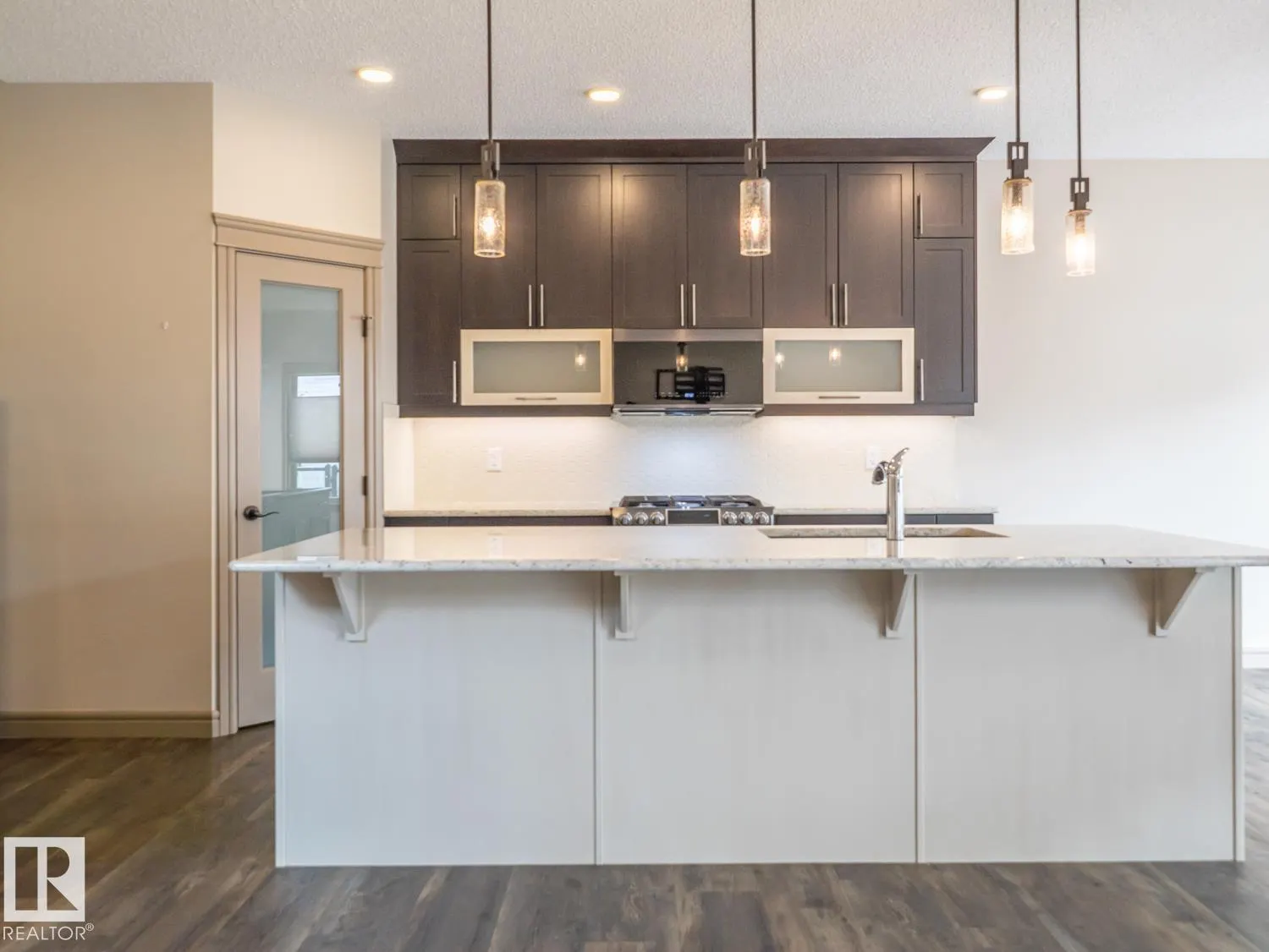 97 Astoria Point(e)