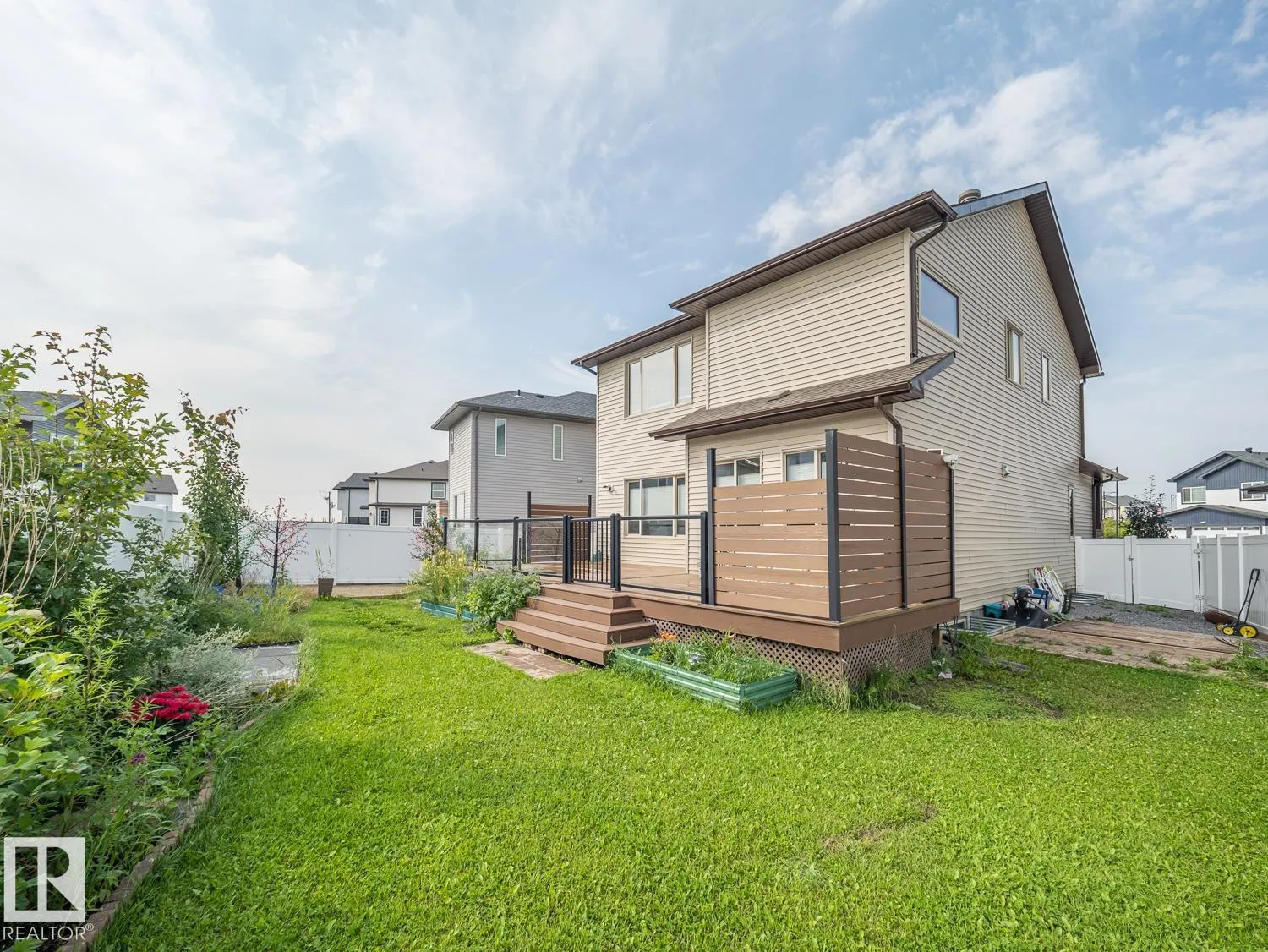 97 Astoria Point(e)