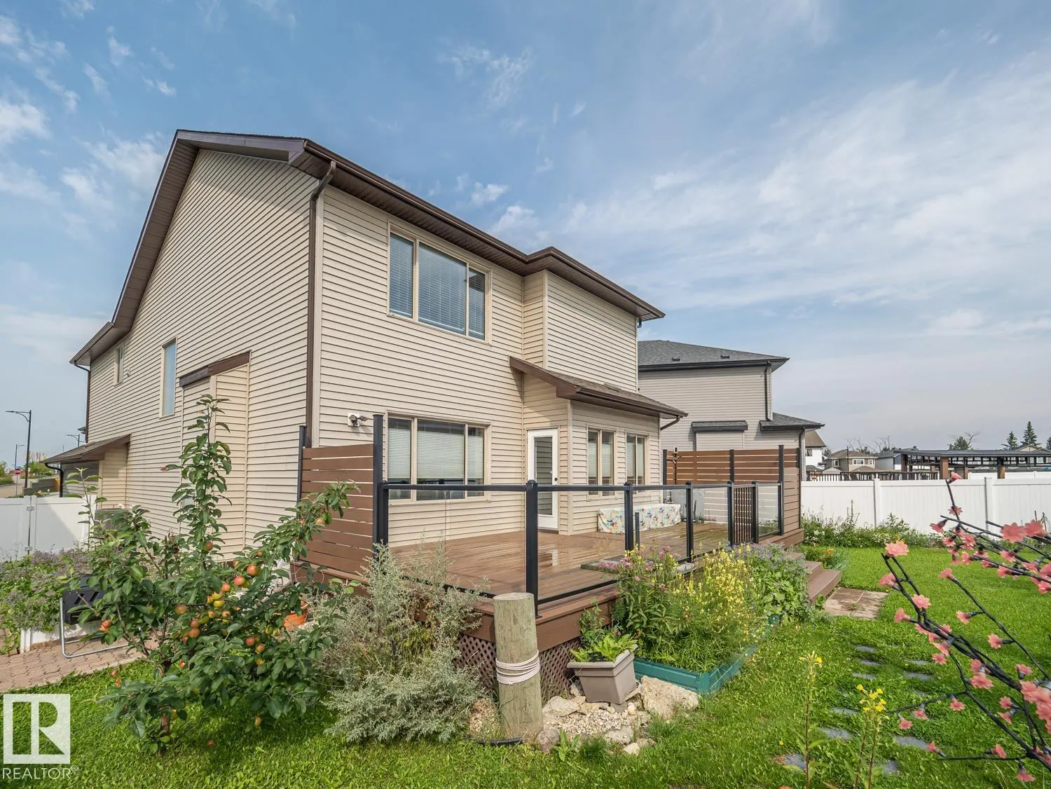 97 Astoria Point(e)