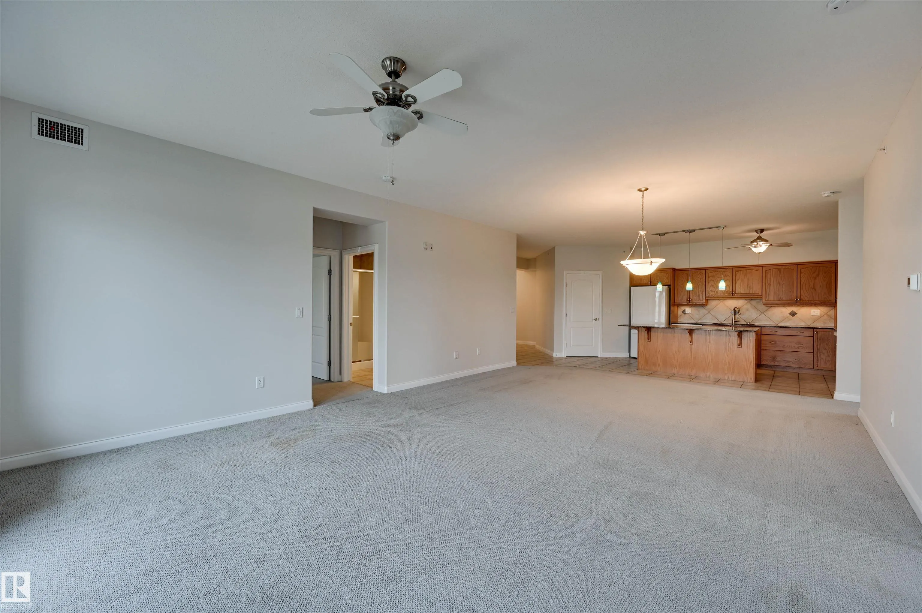 1406 HODGSON Way