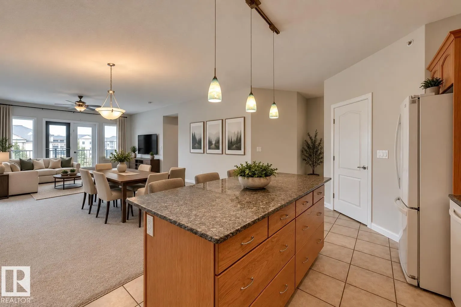 1406 HODGSON Way