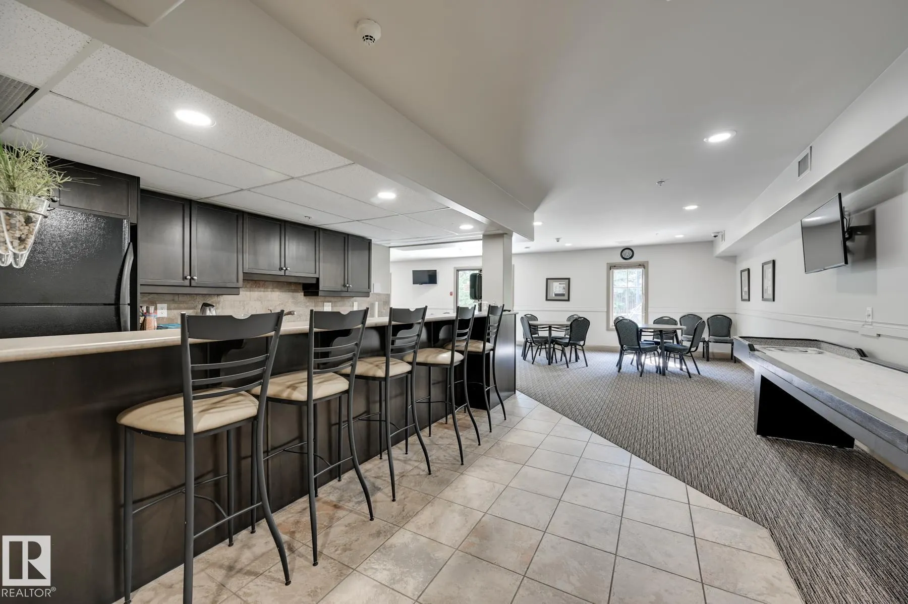 1406 HODGSON Way