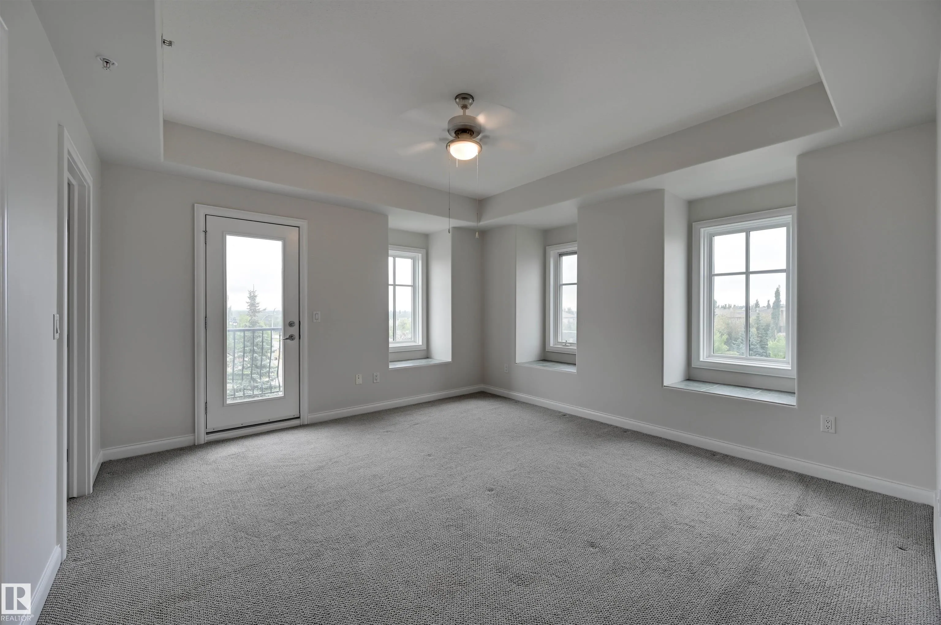 1406 HODGSON Way