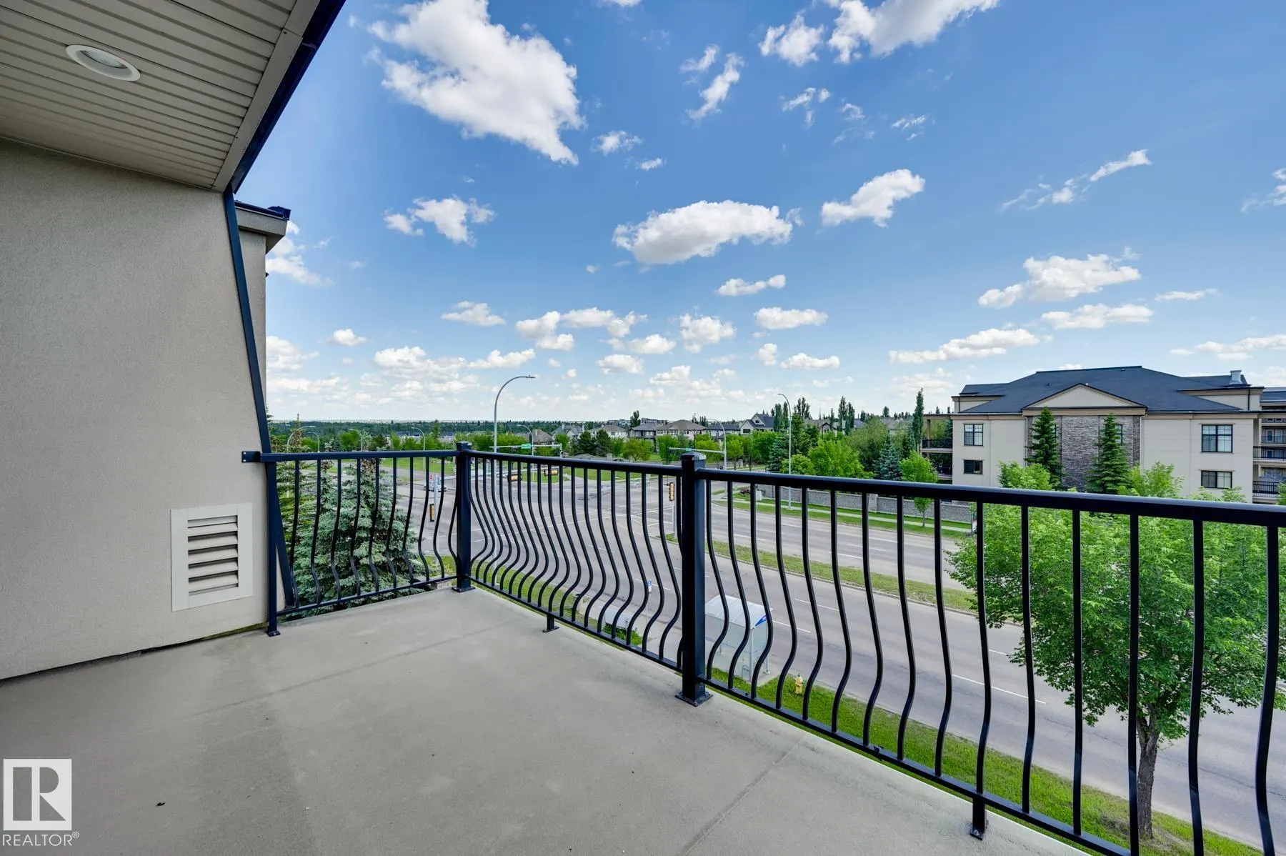 1406 HODGSON Way