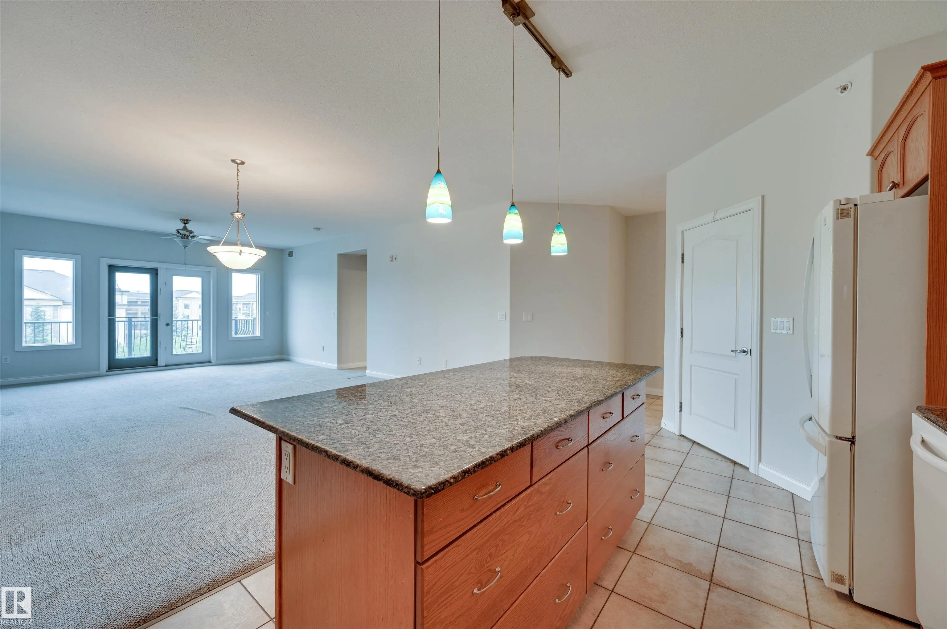 1406 HODGSON Way