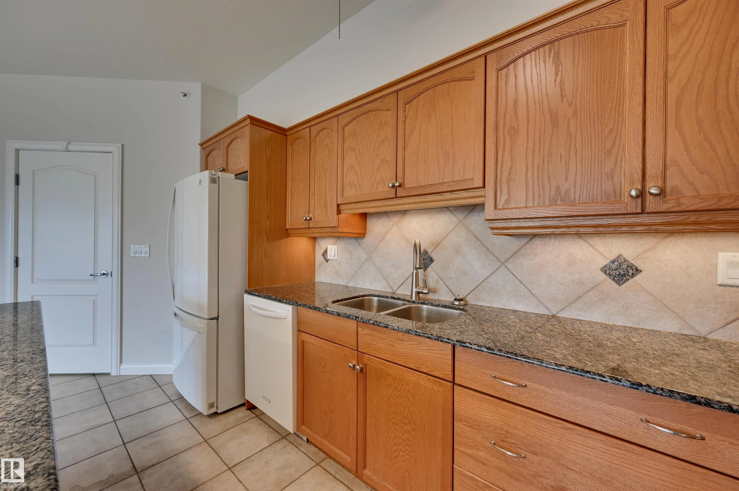 1406 HODGSON Way