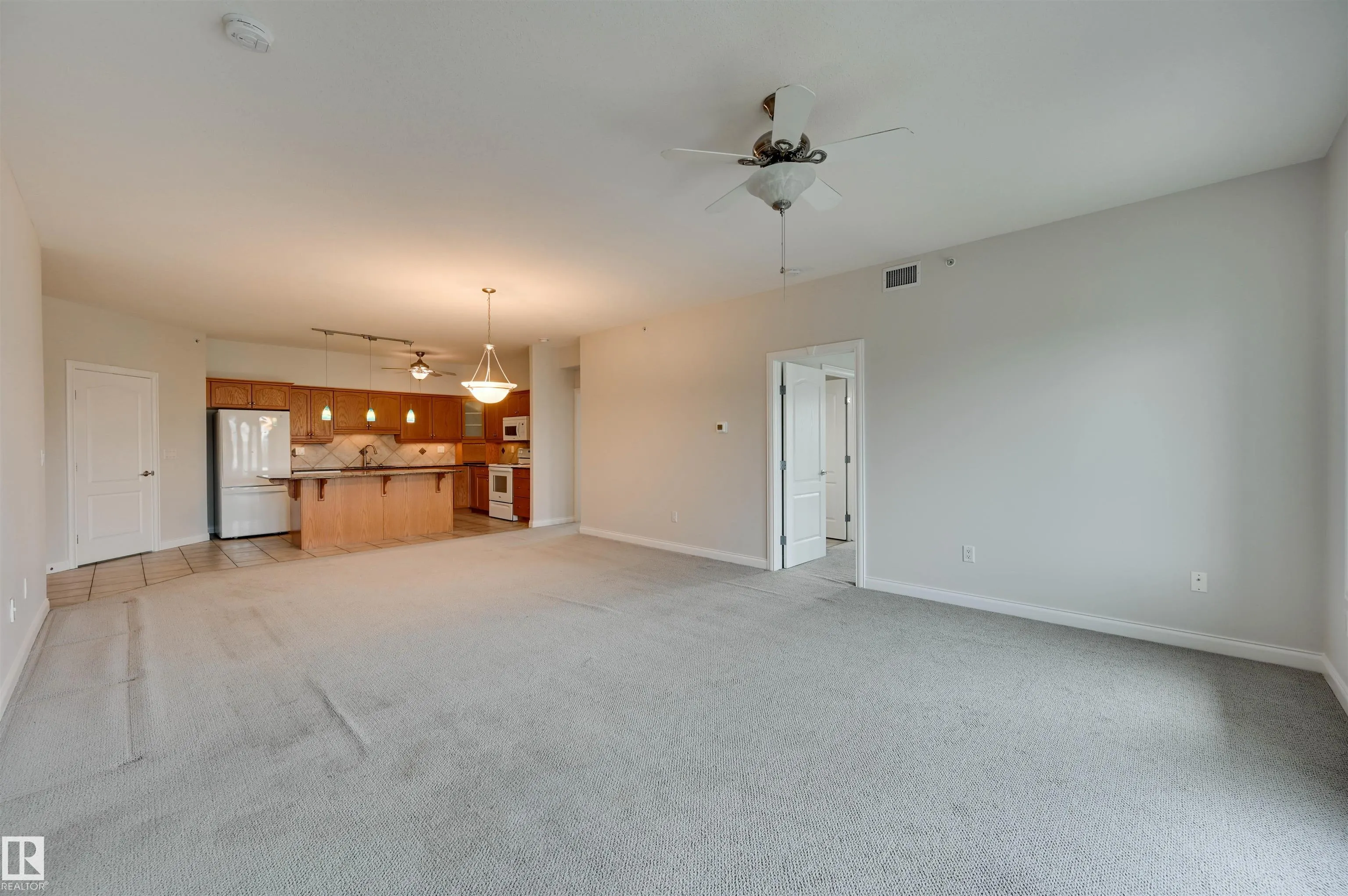 1406 HODGSON Way