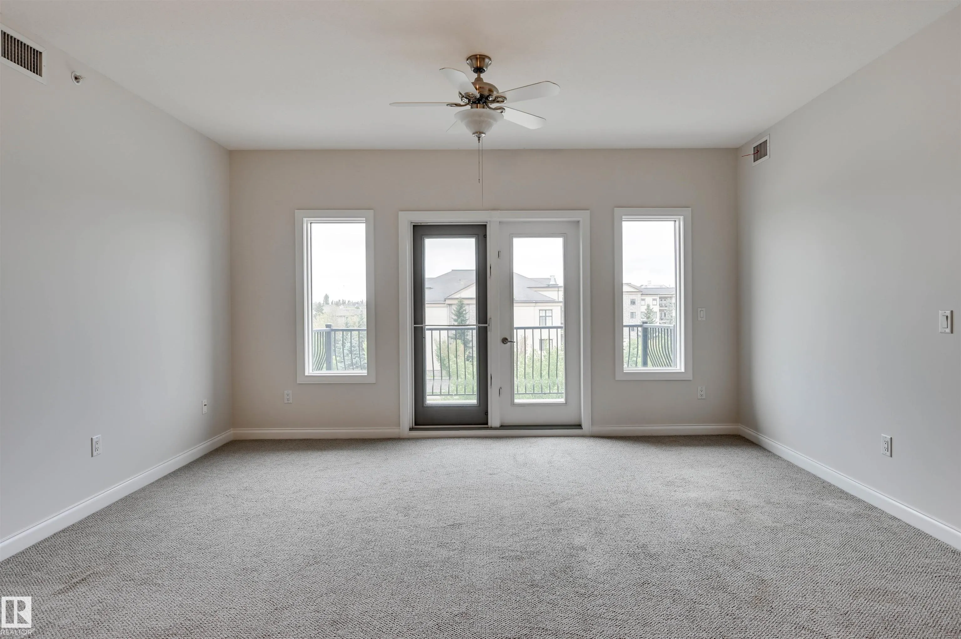 1406 HODGSON Way
