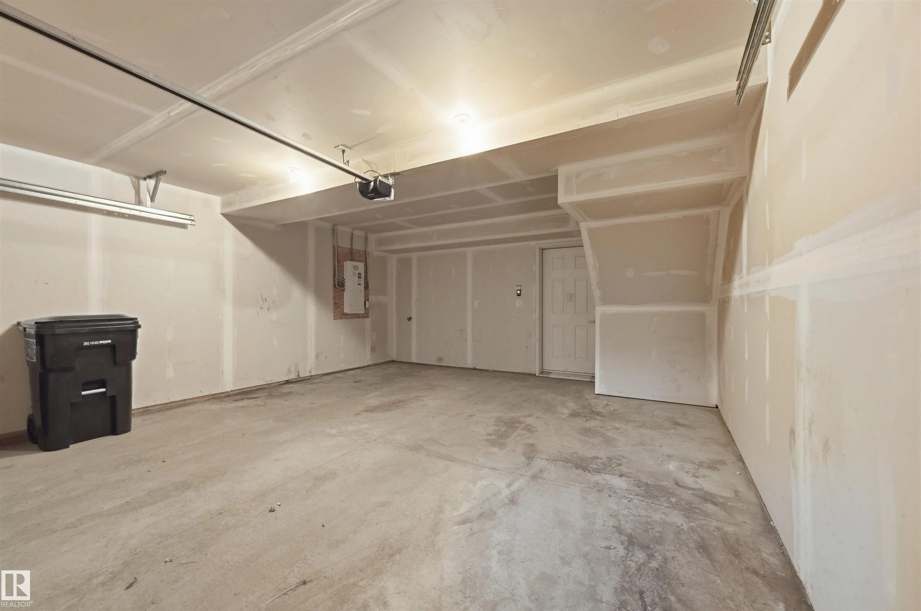 1010 RABBIT HILL Road