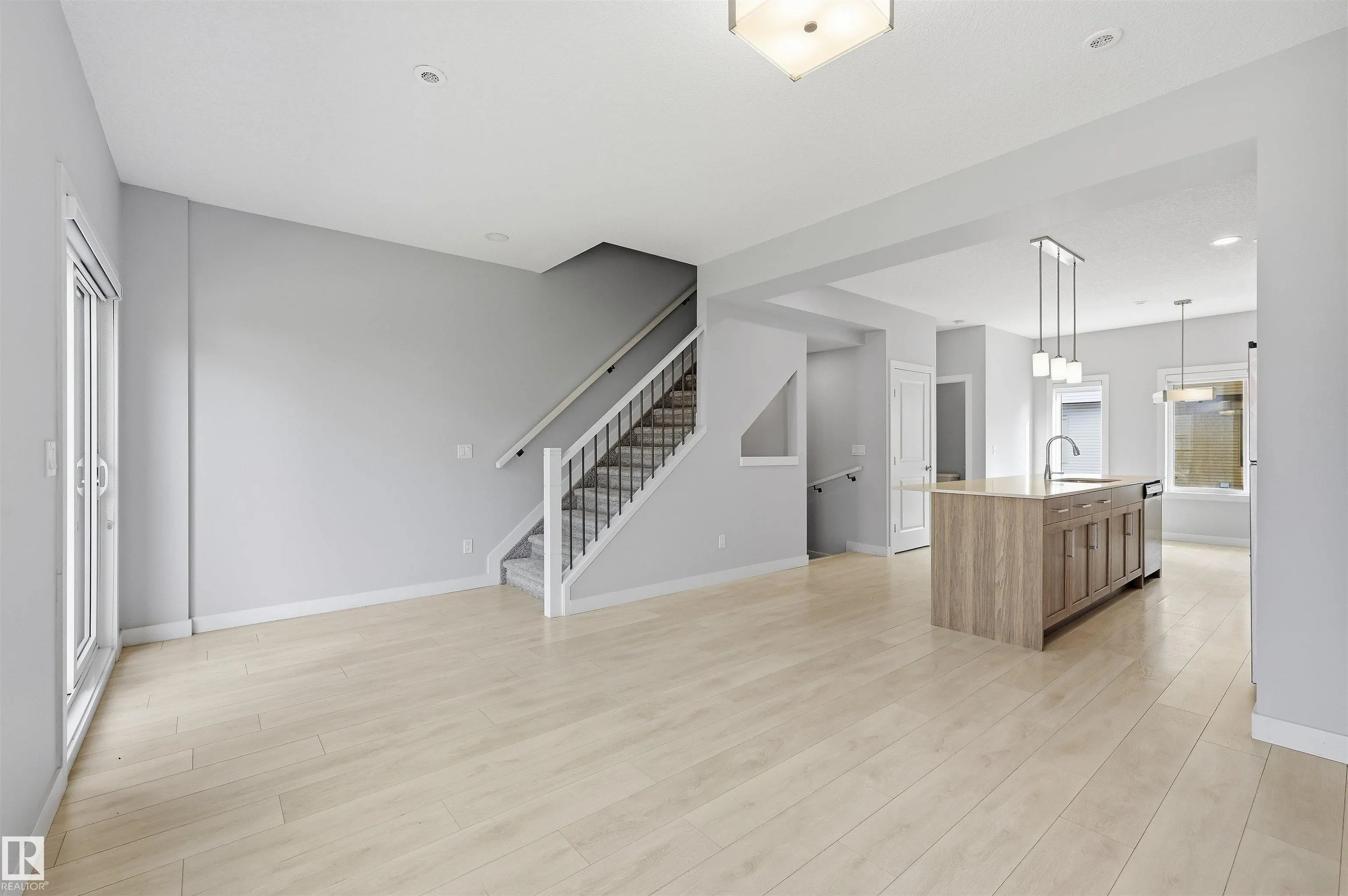 1010 RABBIT HILL Road