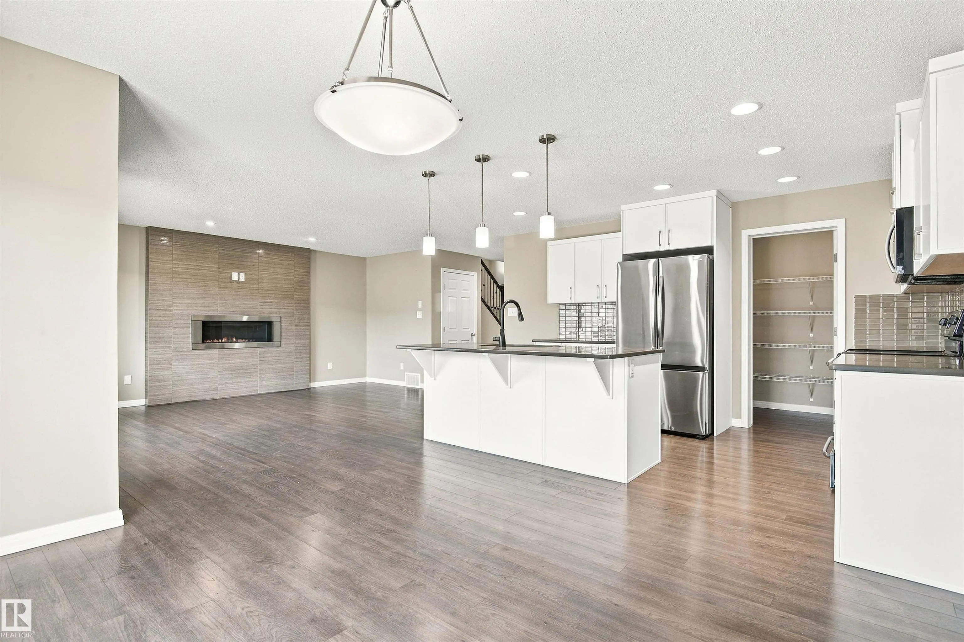 3528 CLAXTON Crescent