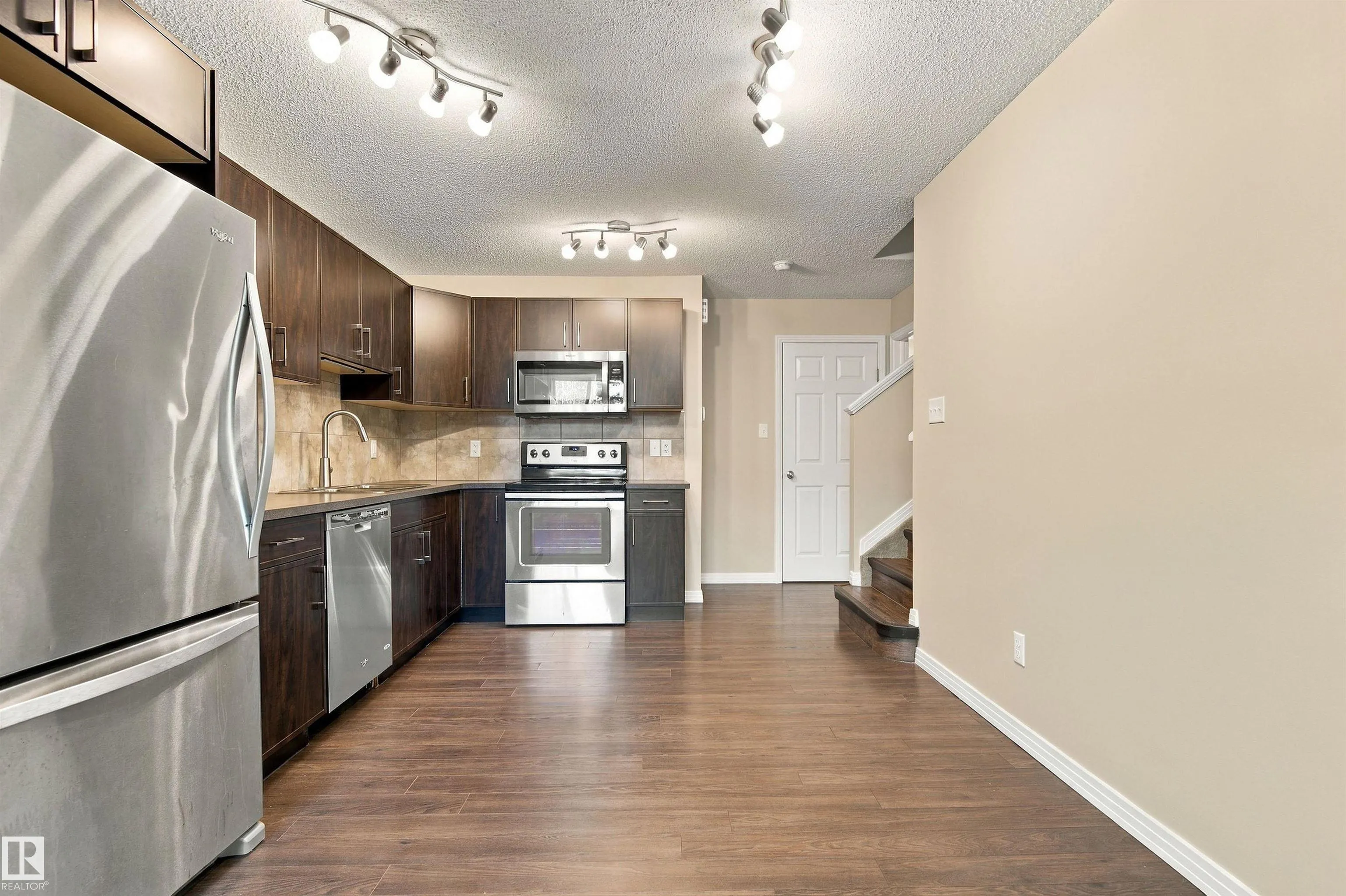 3528 CLAXTON Crescent