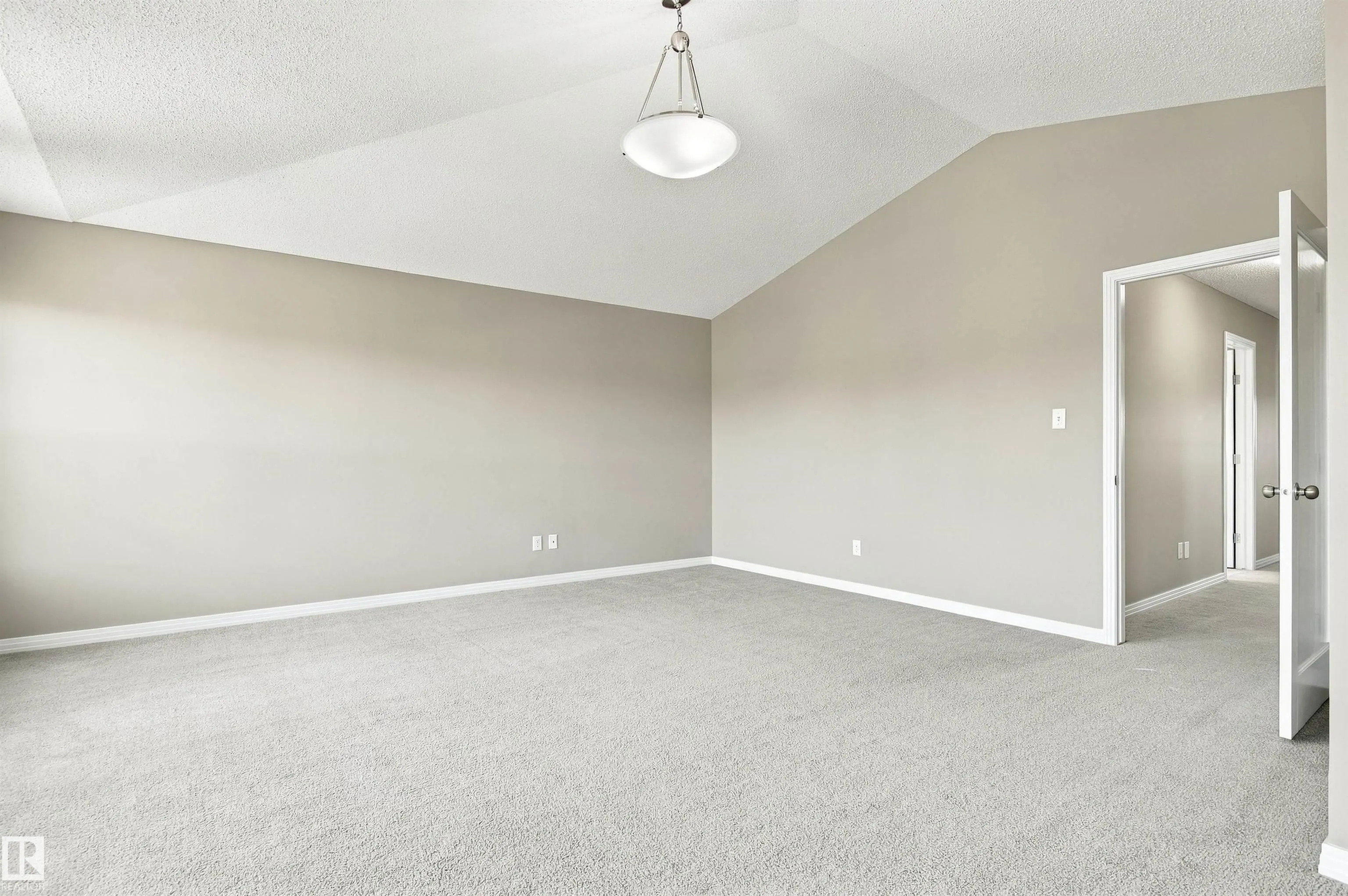 3528 CLAXTON Crescent