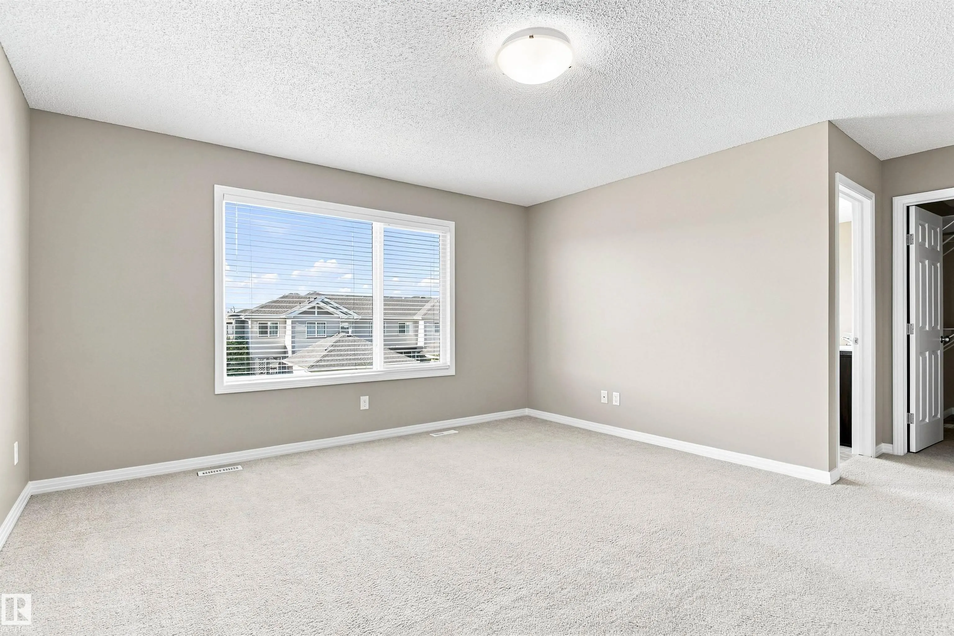 3528 CLAXTON Crescent