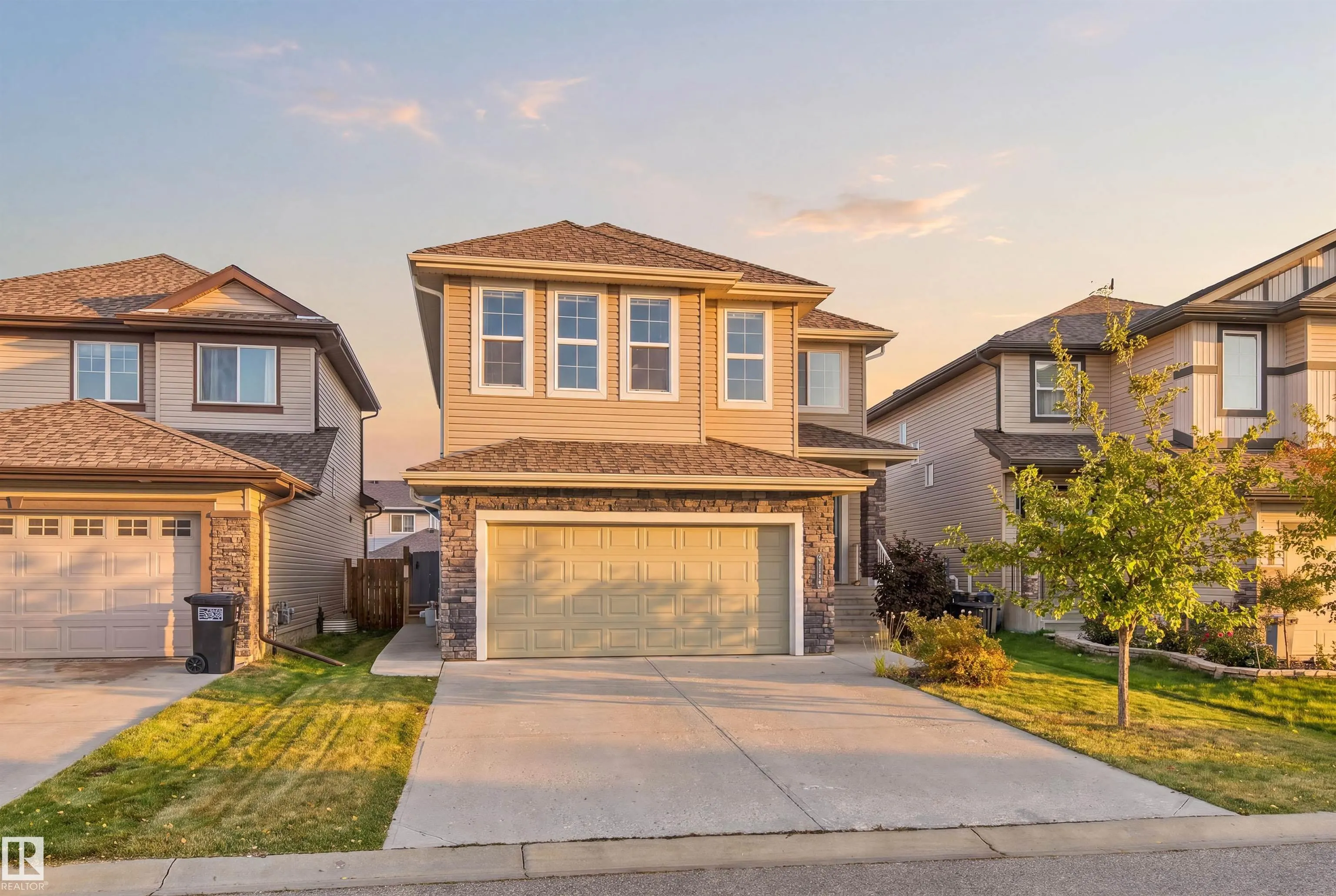 3528 CLAXTON Crescent