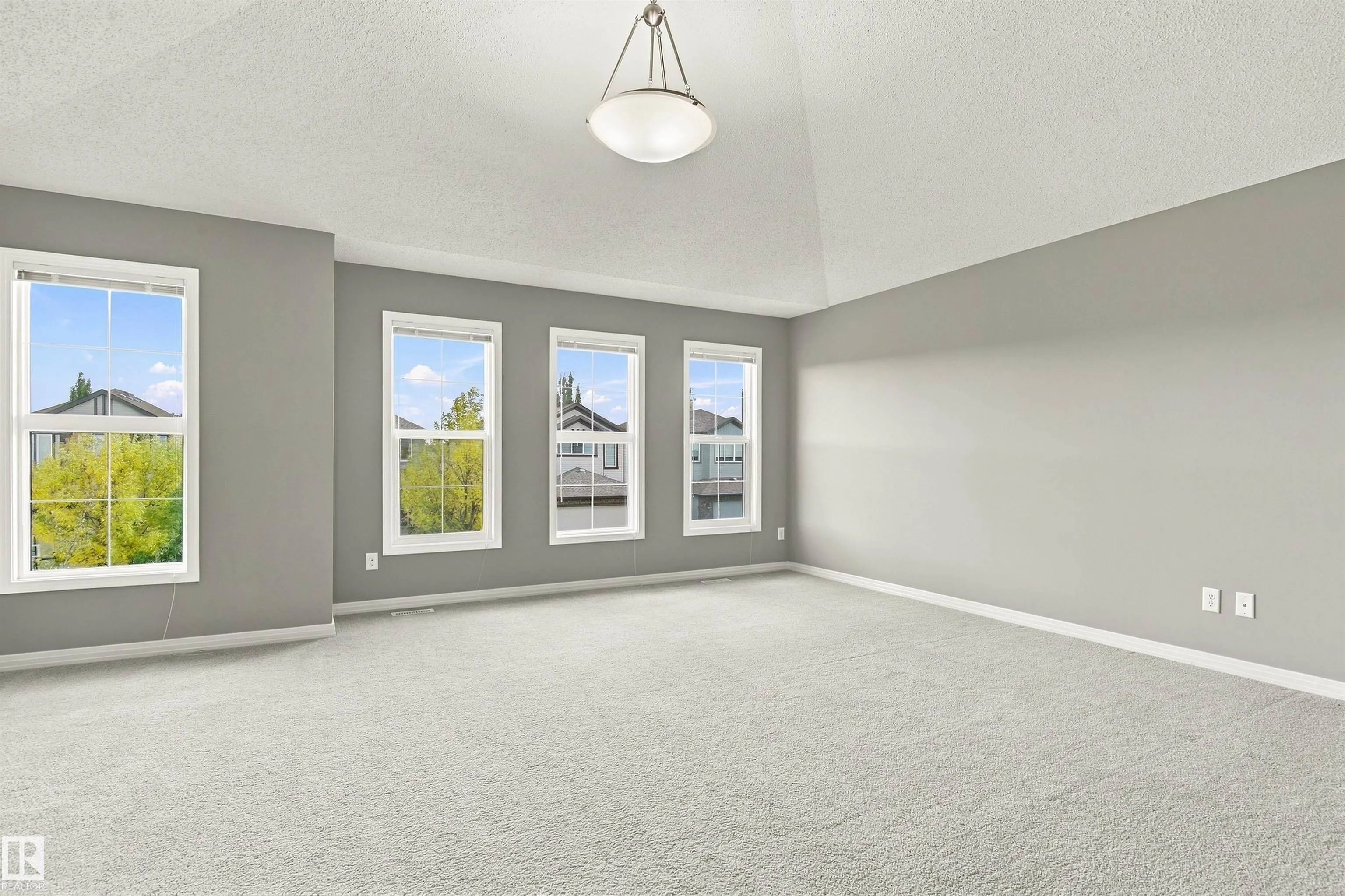 3528 CLAXTON Crescent