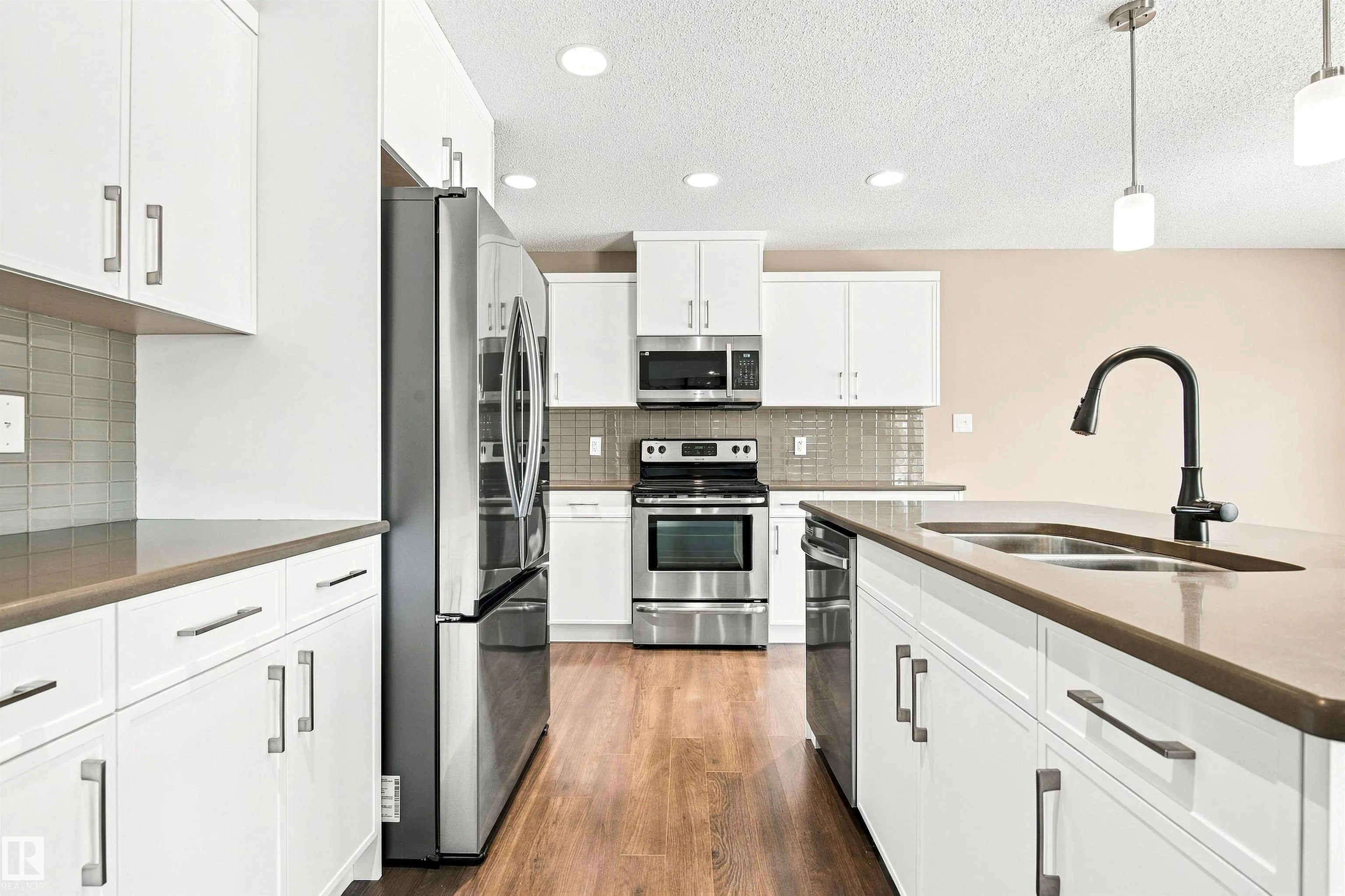 3528 CLAXTON Crescent