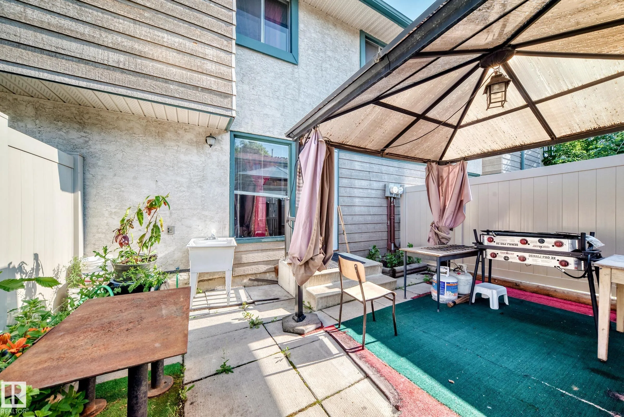 243 Abbotsfield Road