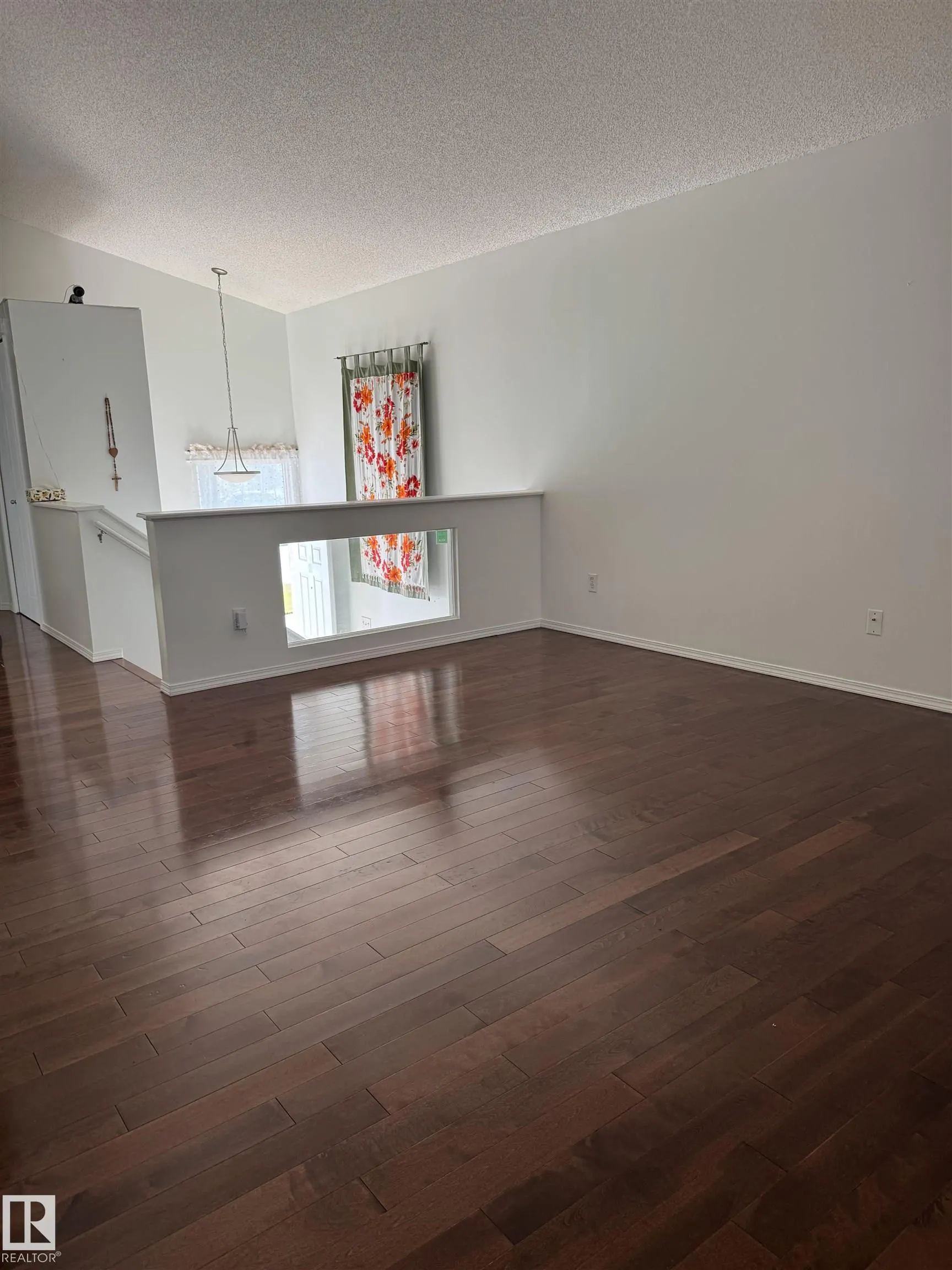 15112 139 Street