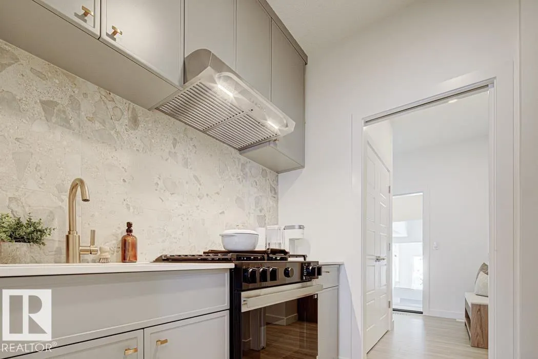 1655 9 Street