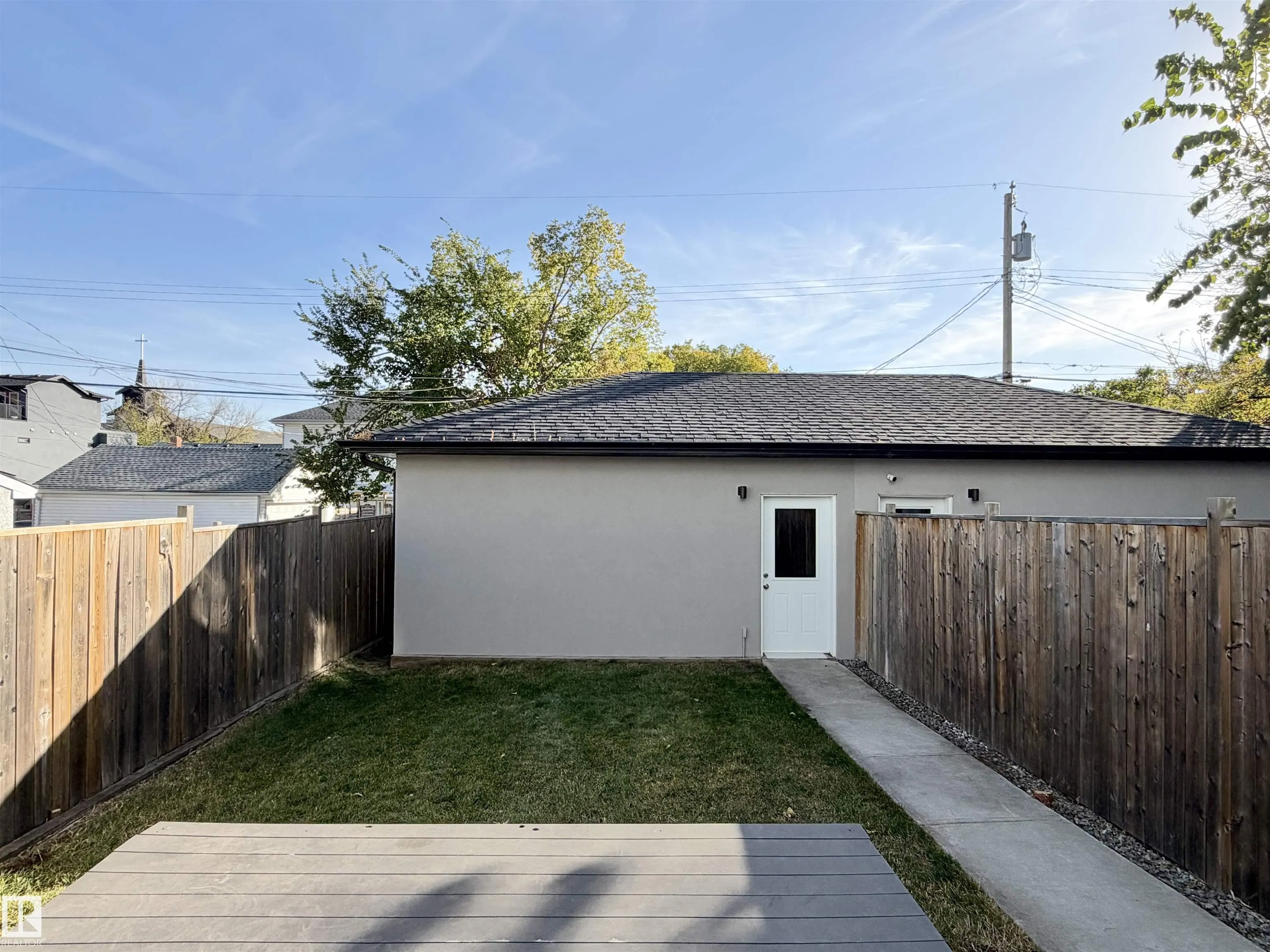 11127 77 Avenue