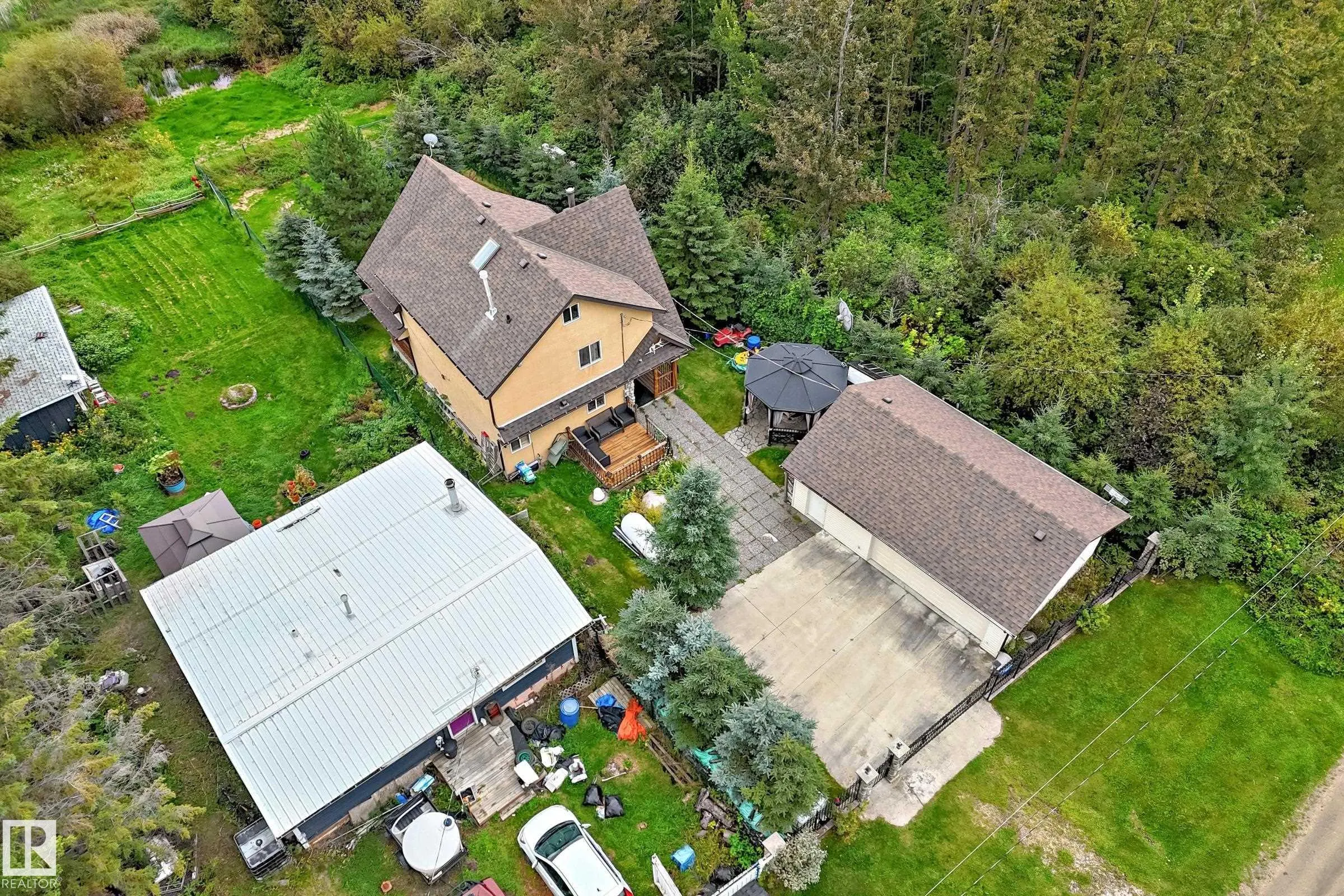 702 BLUE HERON Drive