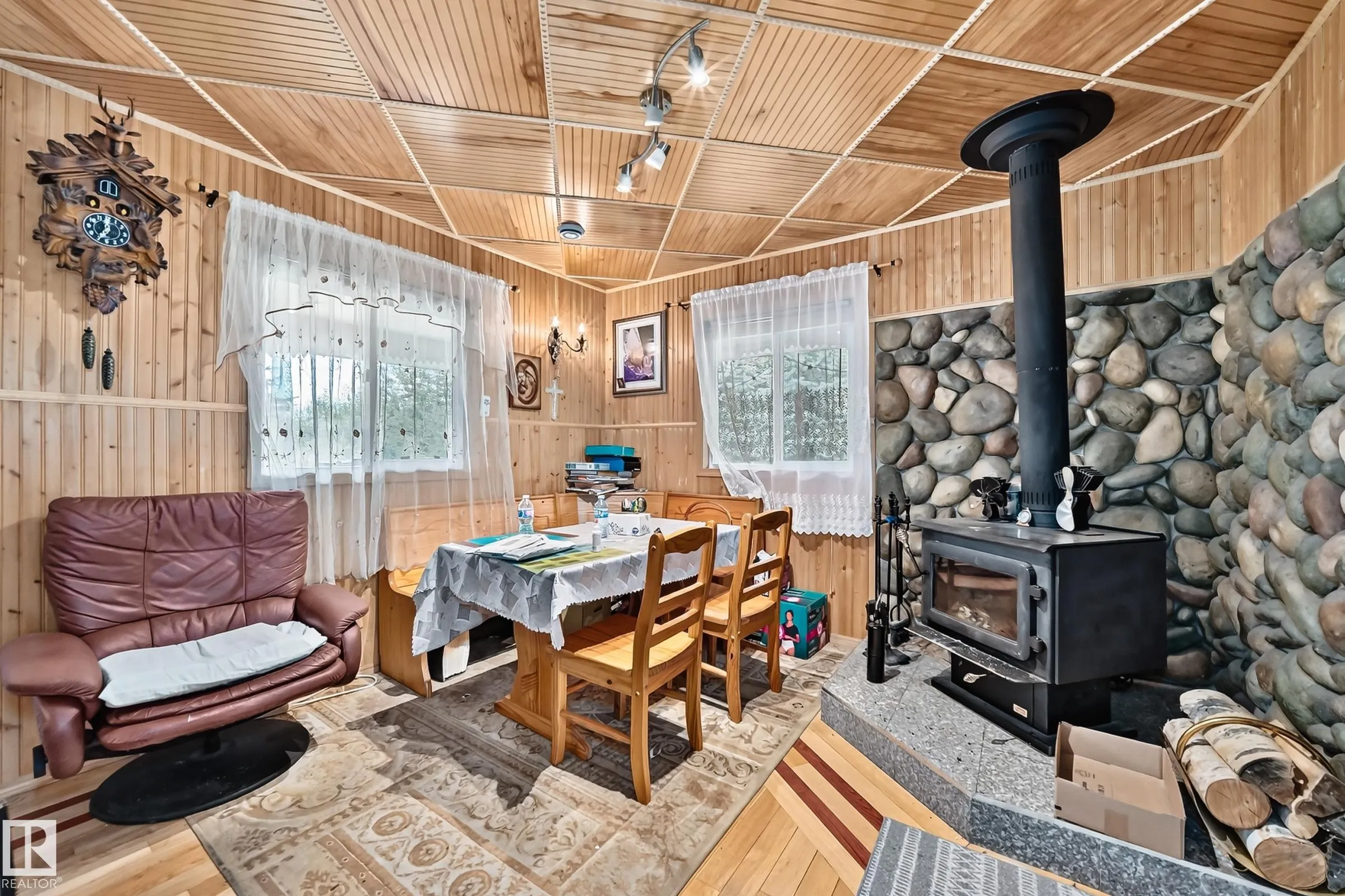 702 BLUE HERON Drive