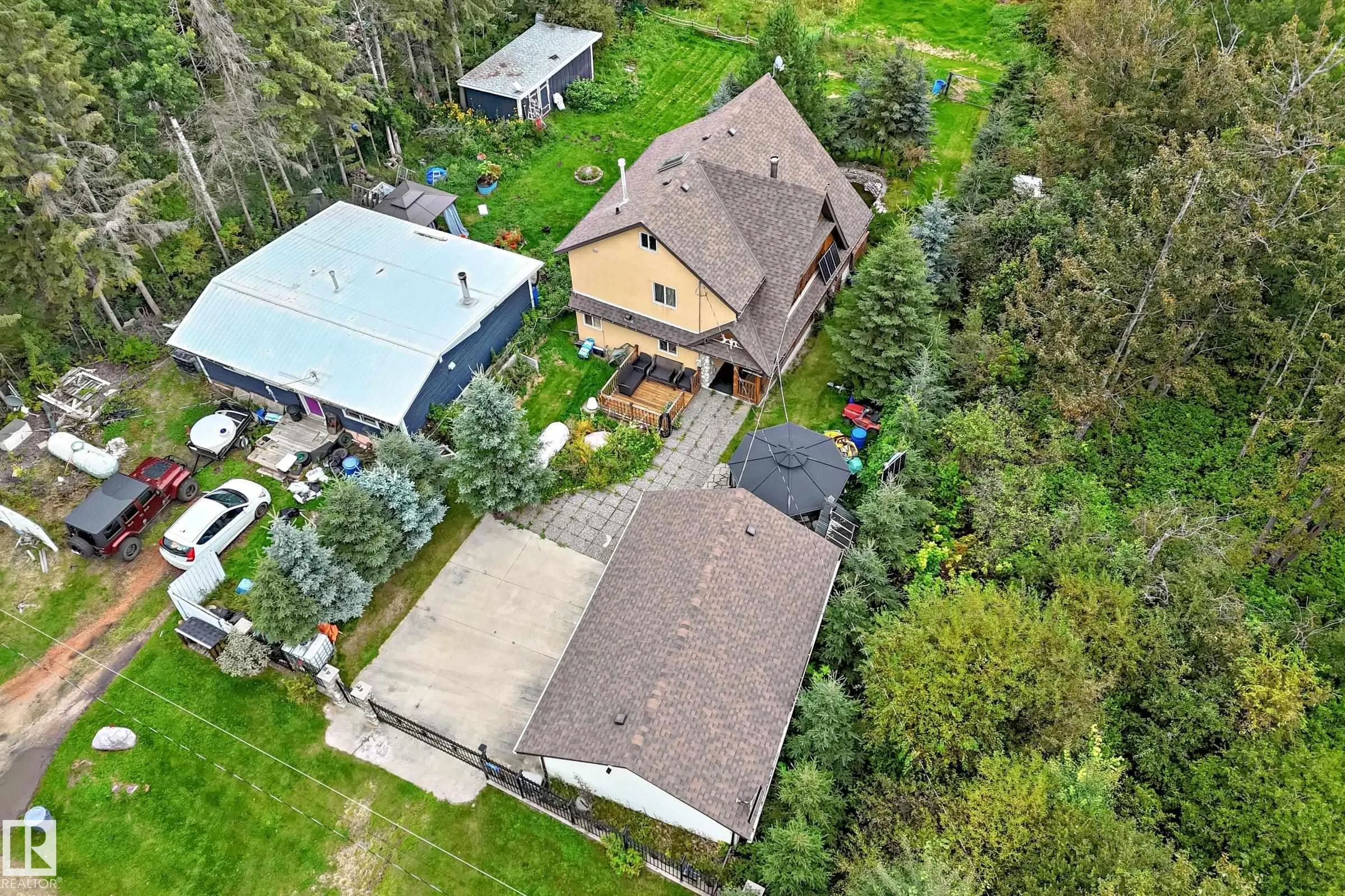 702 BLUE HERON Drive