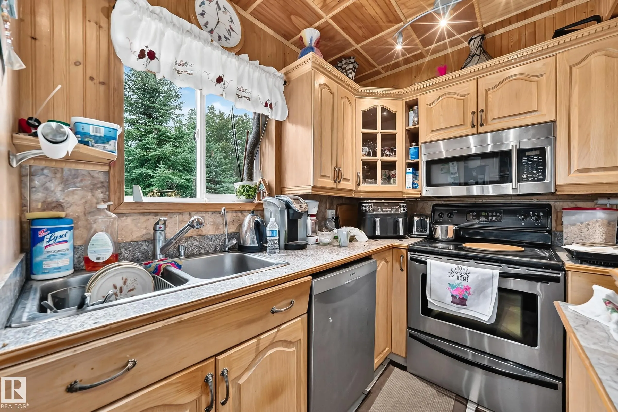 702 BLUE HERON Drive