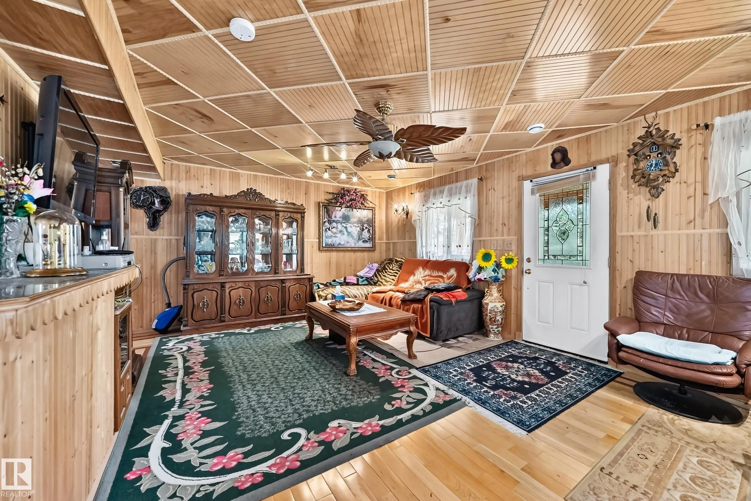 702 BLUE HERON Drive