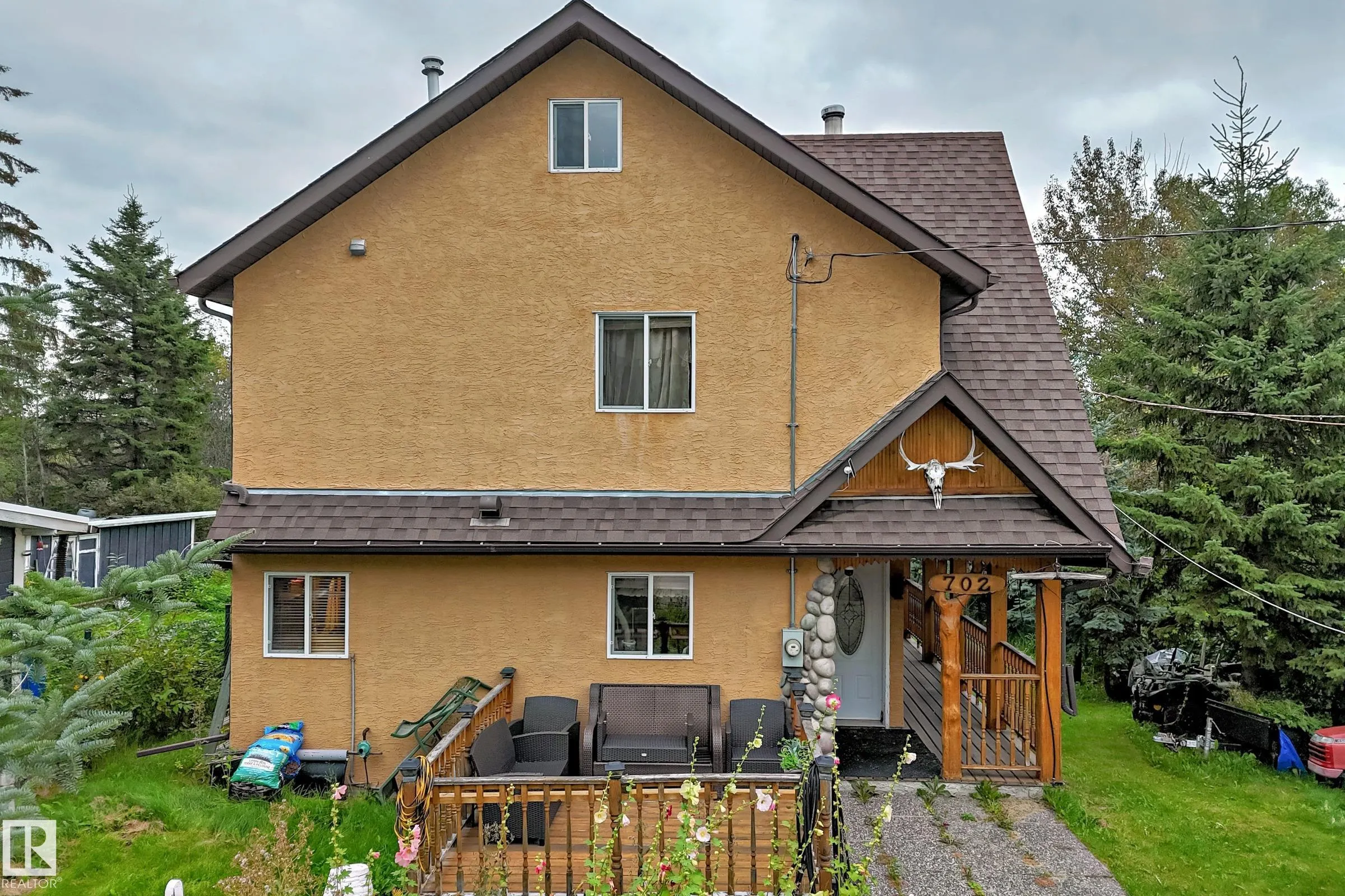 702 BLUE HERON Drive