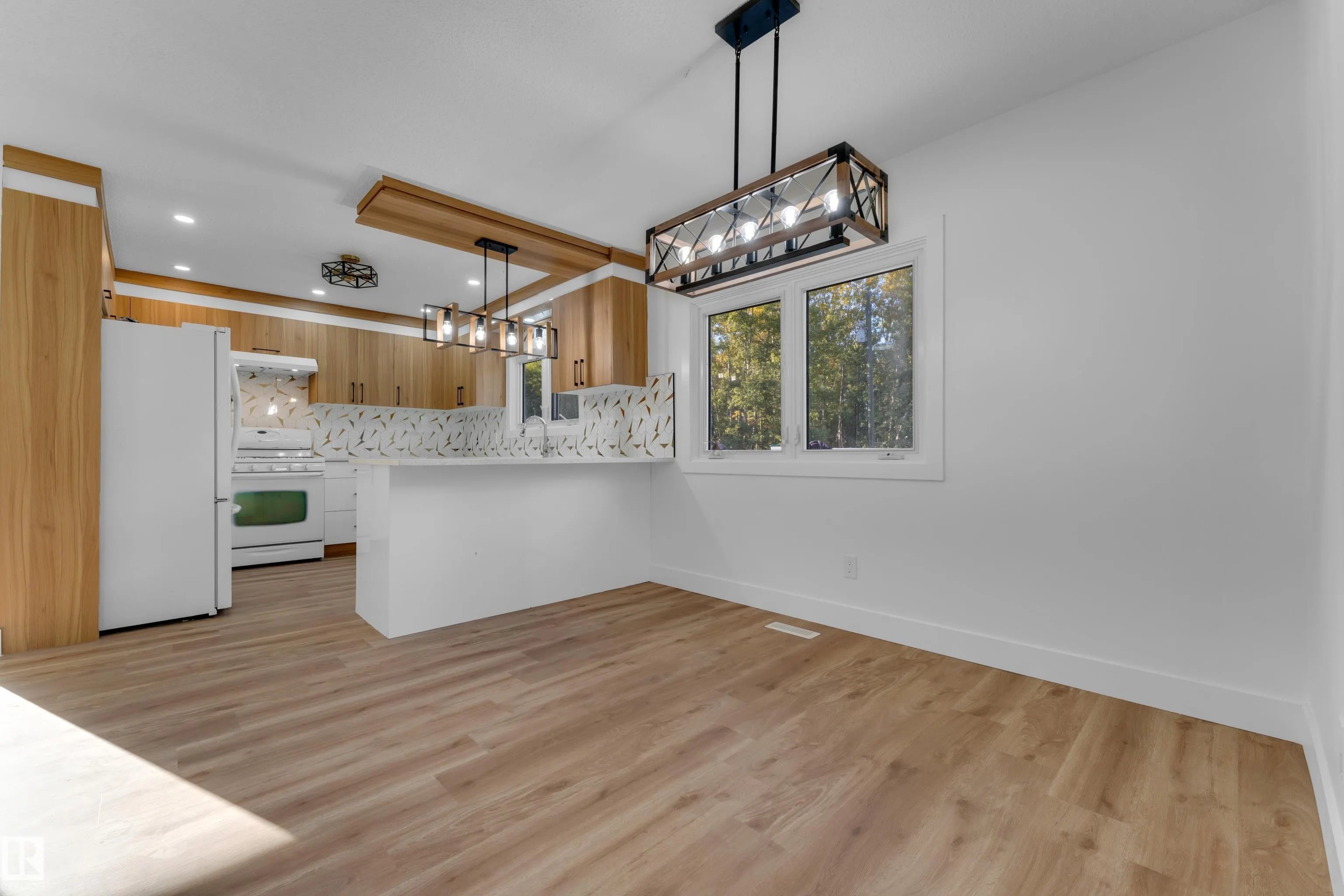 52314 RGE ROAD 215