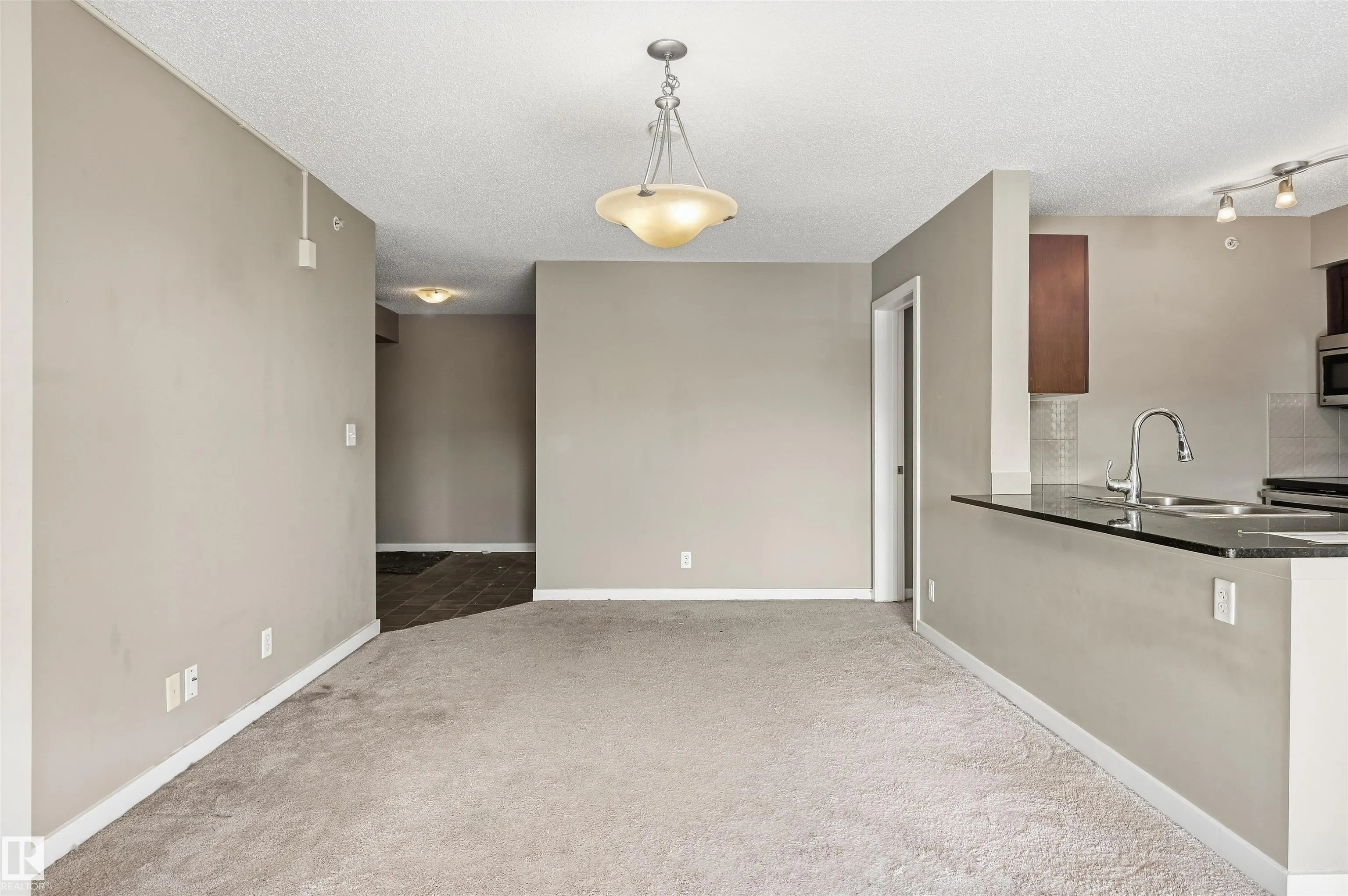 5816 MULLEN Place
