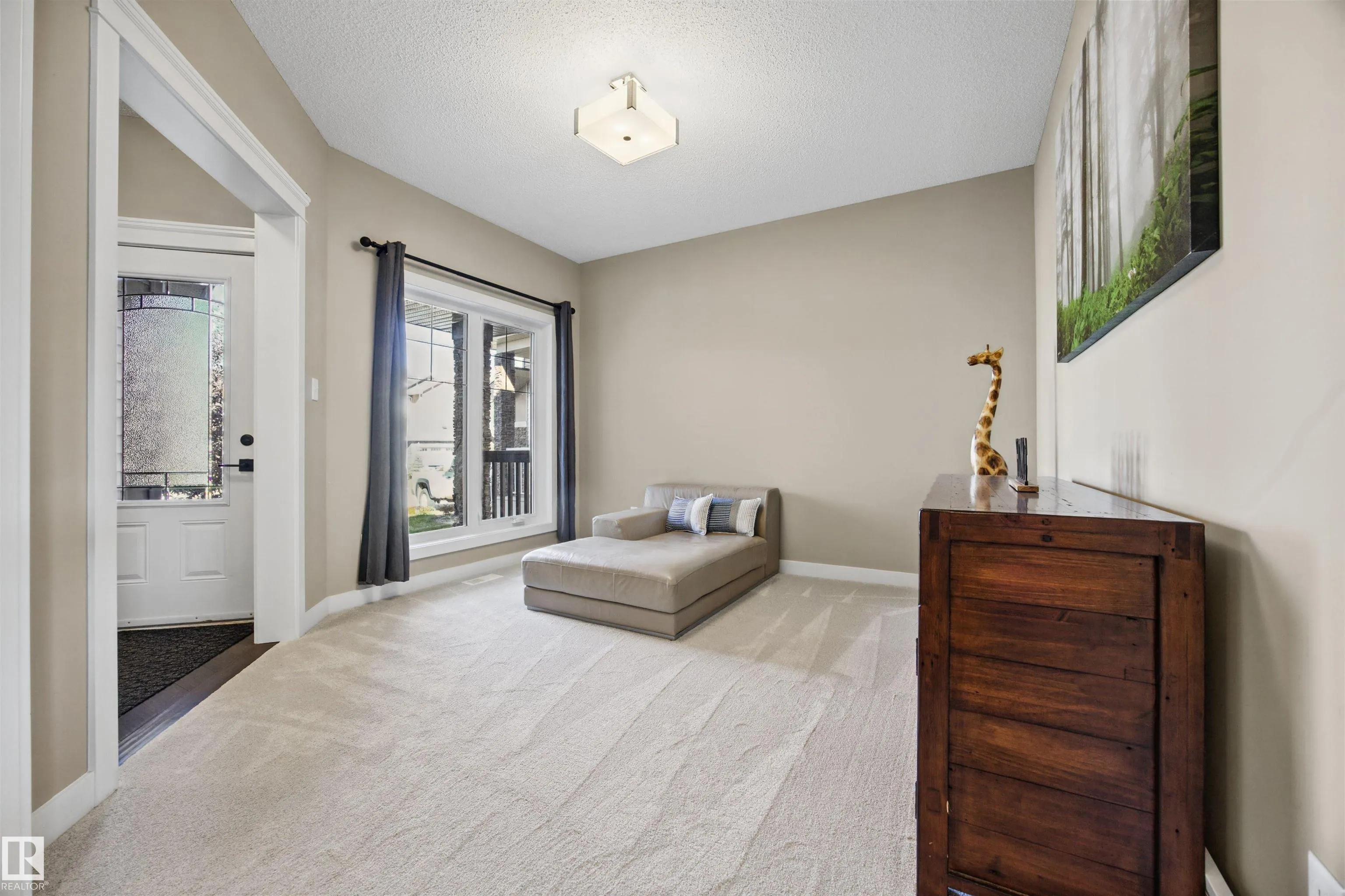 4 MEADOWBROOK Way