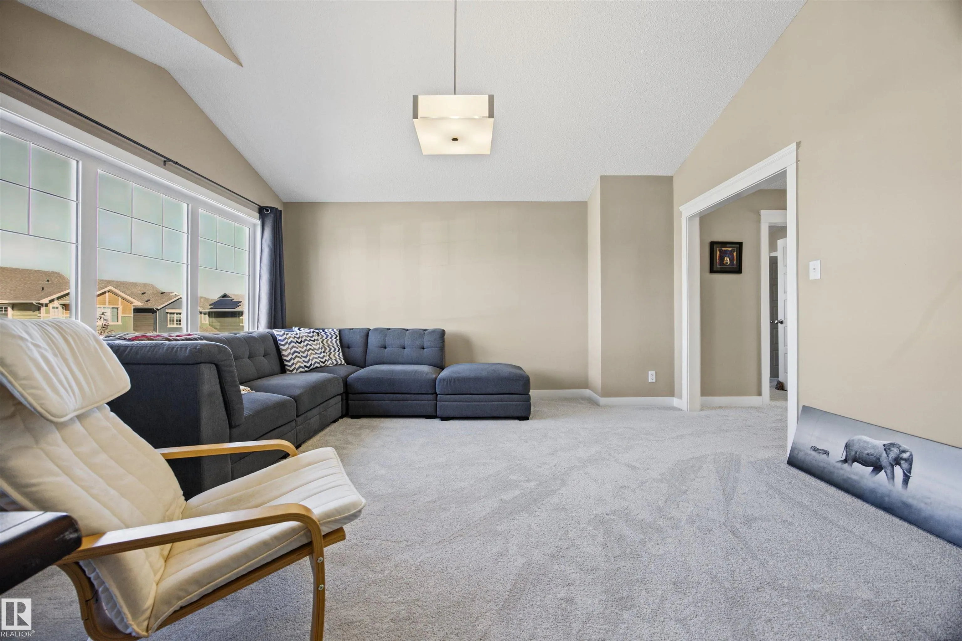 4 MEADOWBROOK Way