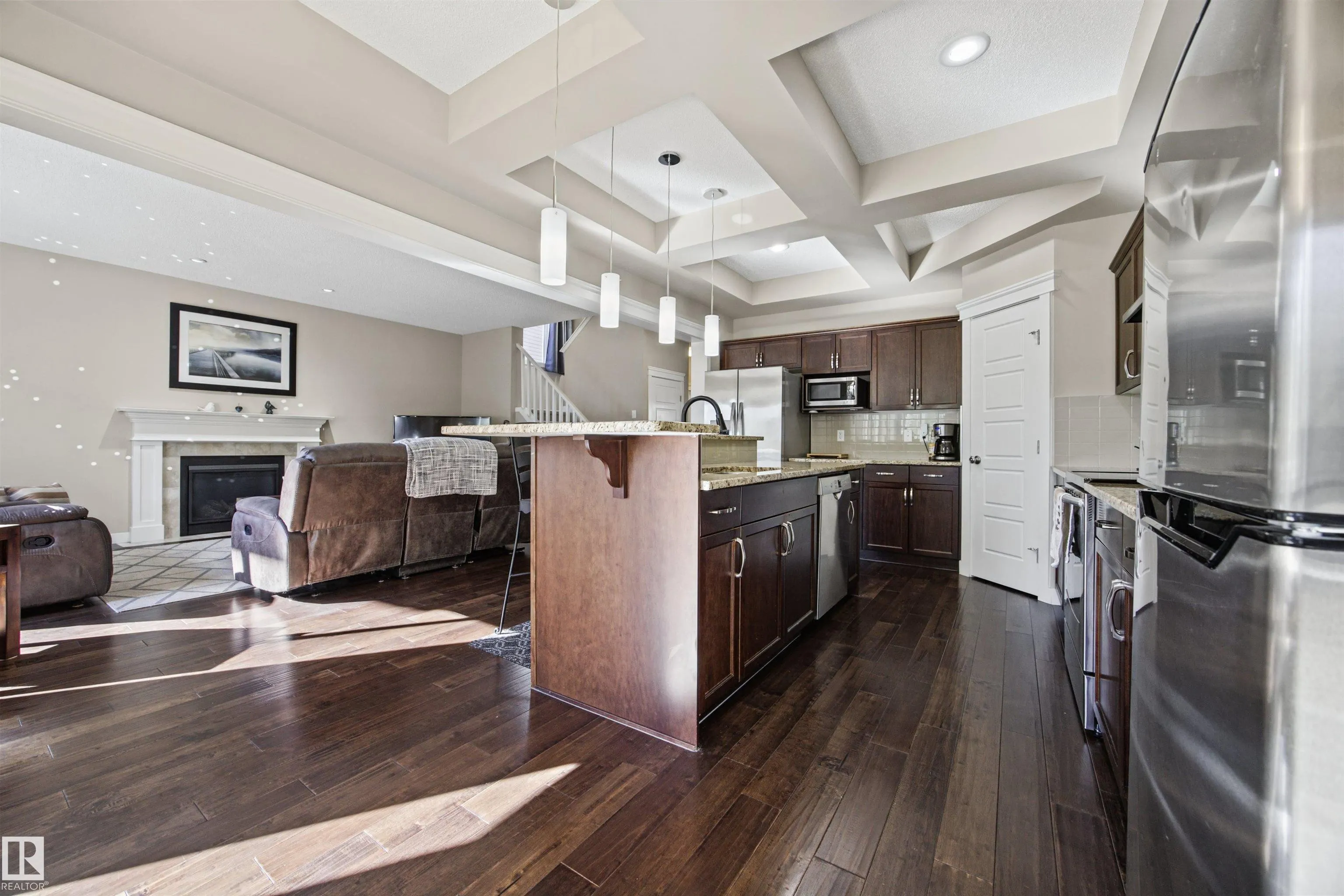 4 MEADOWBROOK Way