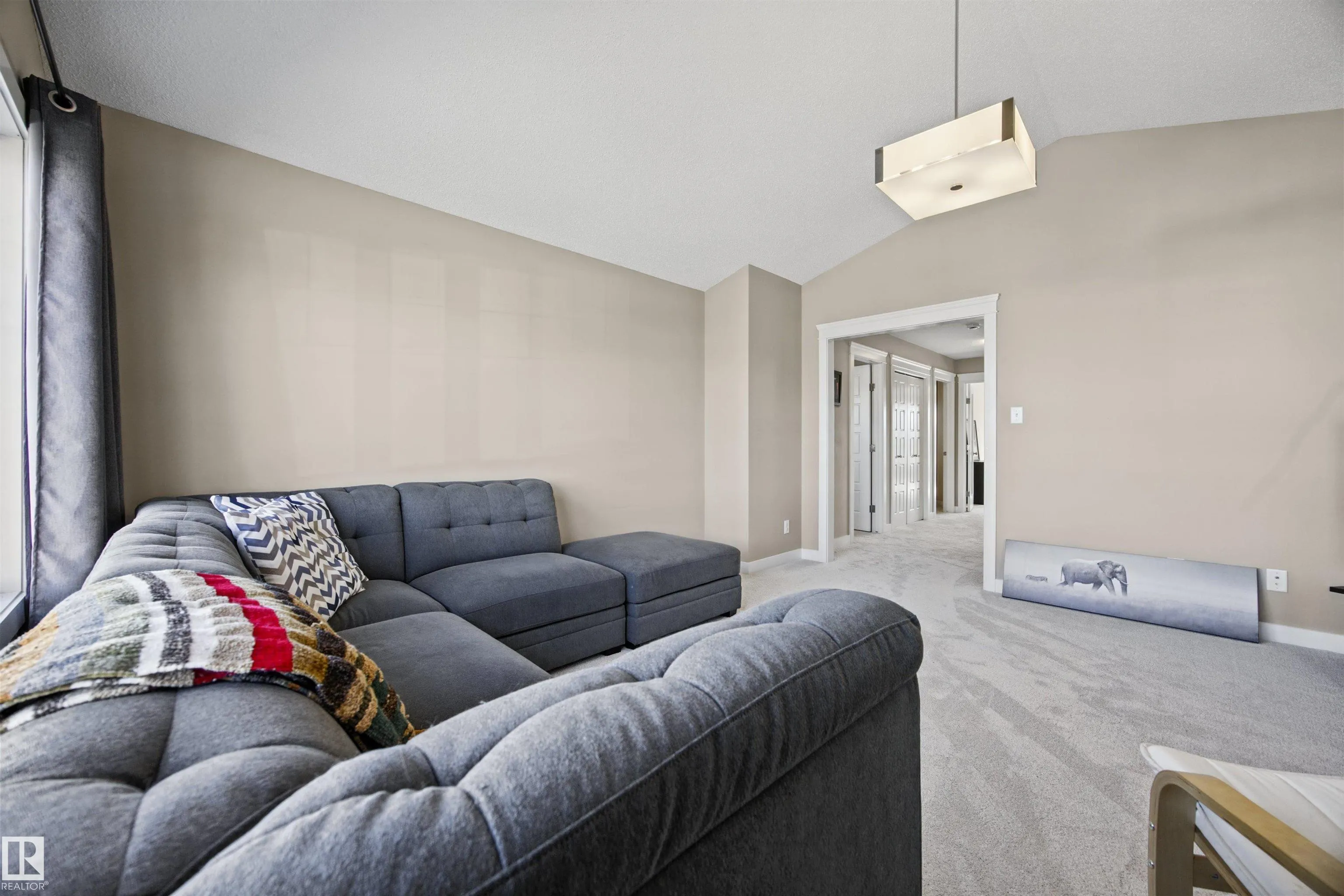 4 MEADOWBROOK Way